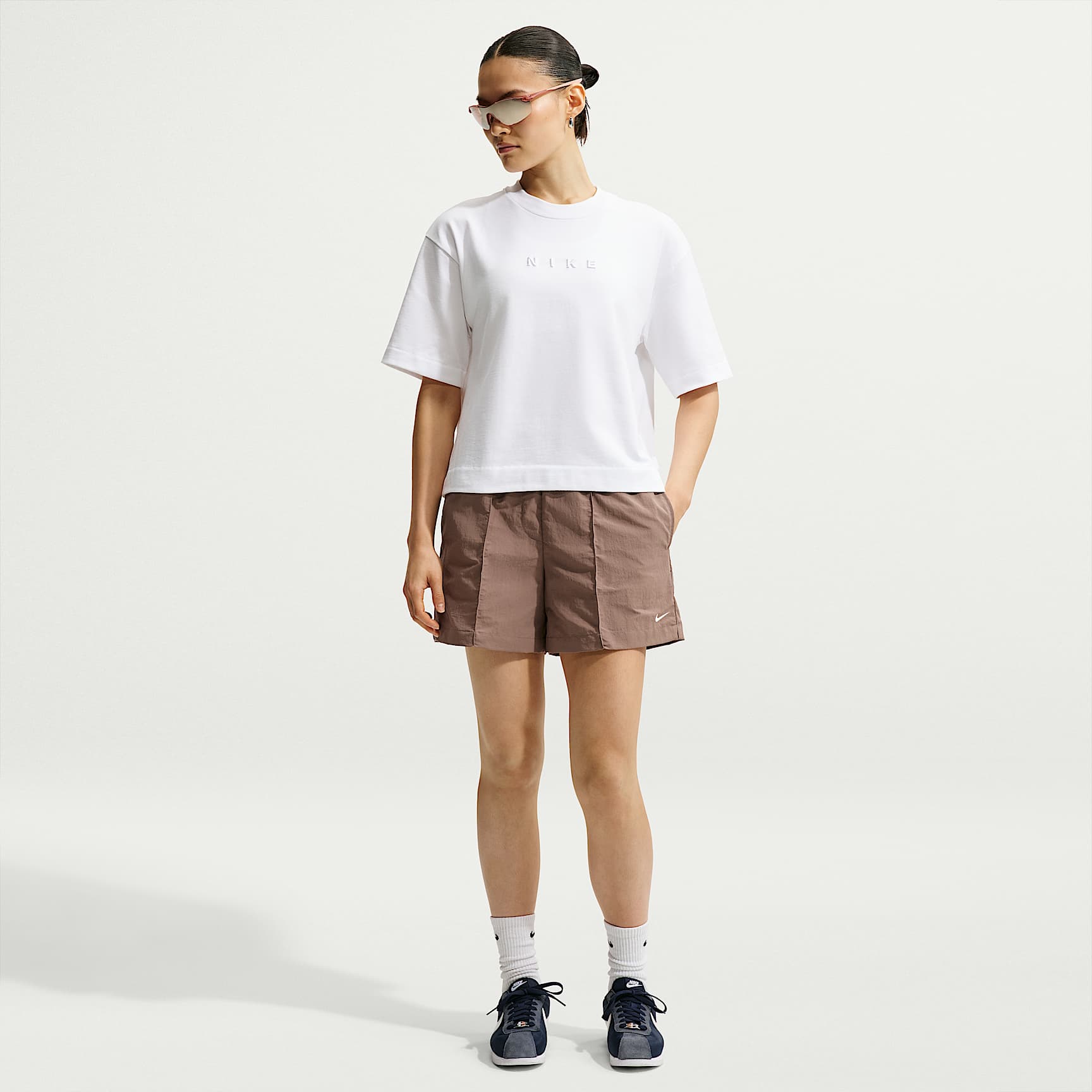 Nike Sportswear Everything Wovens Women's Mid-Rise 12.5cm (approx.) Shorts
