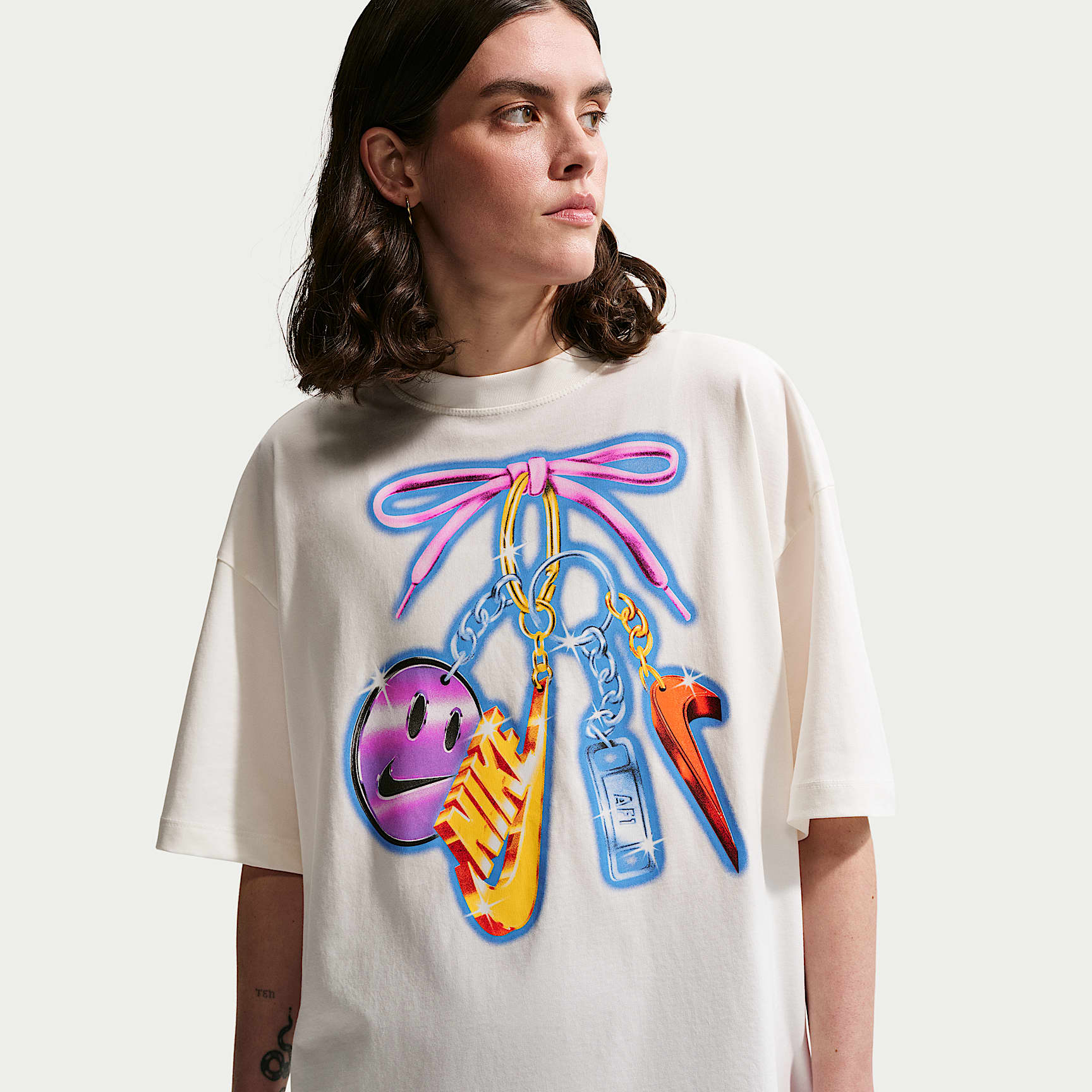 Nike Sportswear Classic Women's Oversized T-Shirt