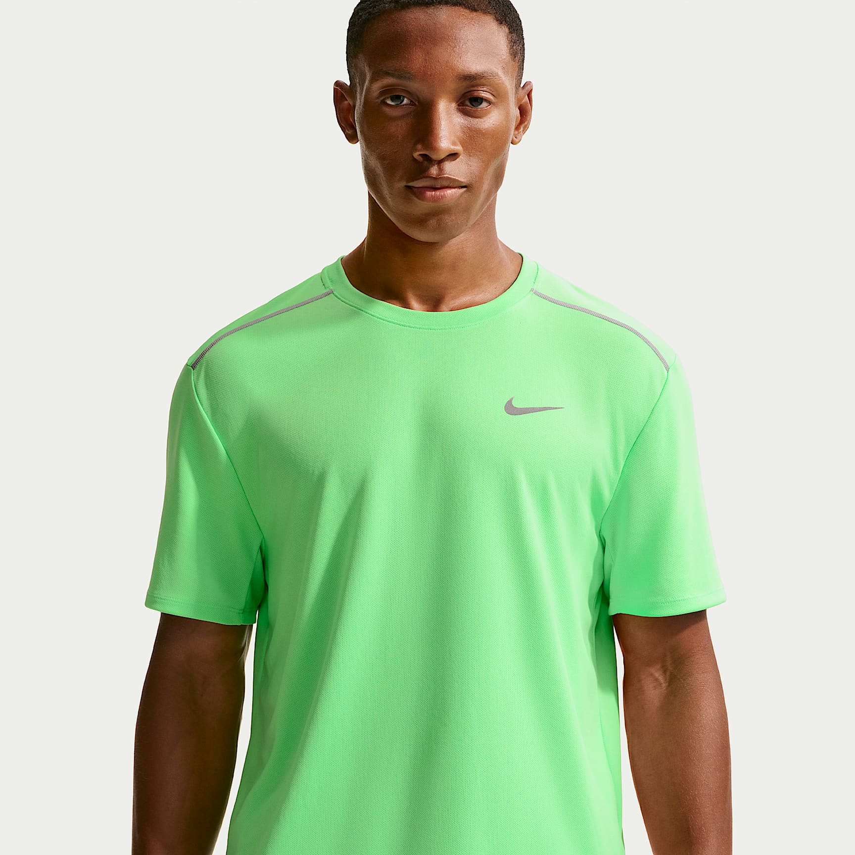 Nike Miler Dri-FIT-løbeoverdel med korte ærmer til mænd