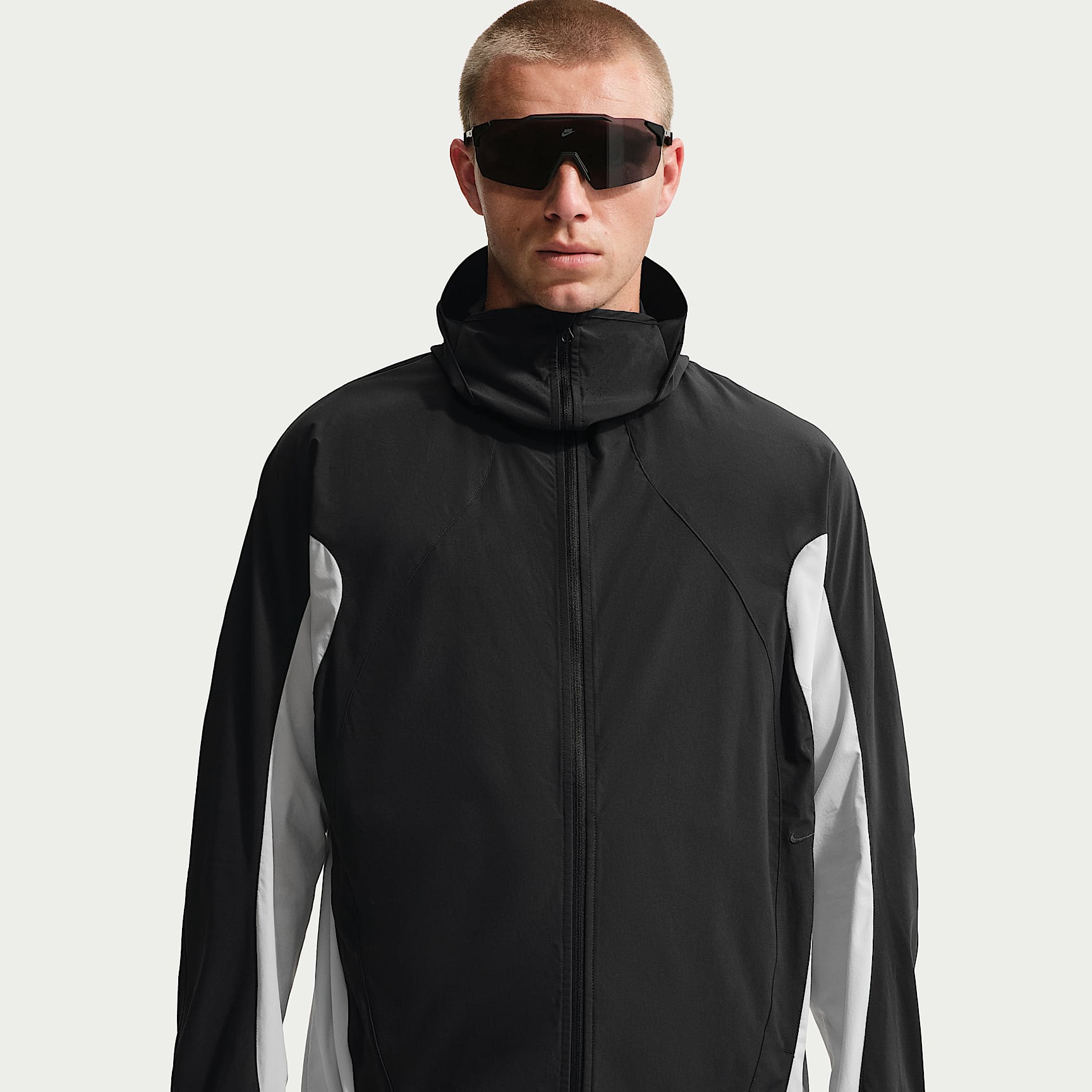 Nike Tech Helios Men's Dri-FIT Long-Sleeve Shell