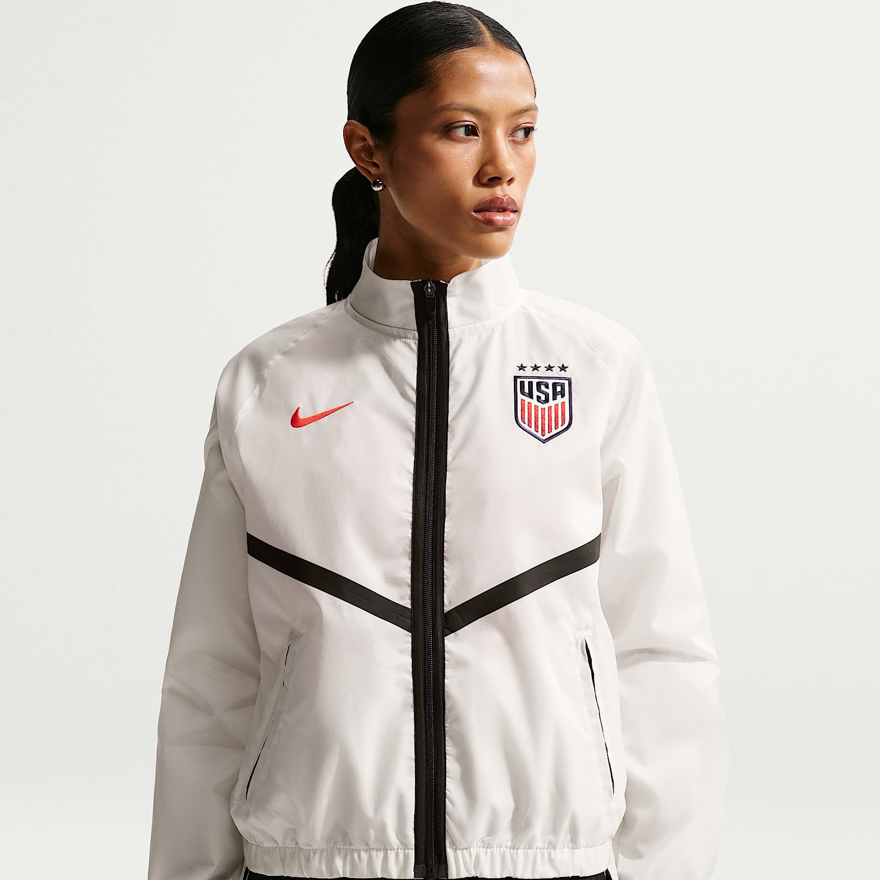 Chamarra Anthem de fútbol Nike Dri-FIT para mujer USMNT
