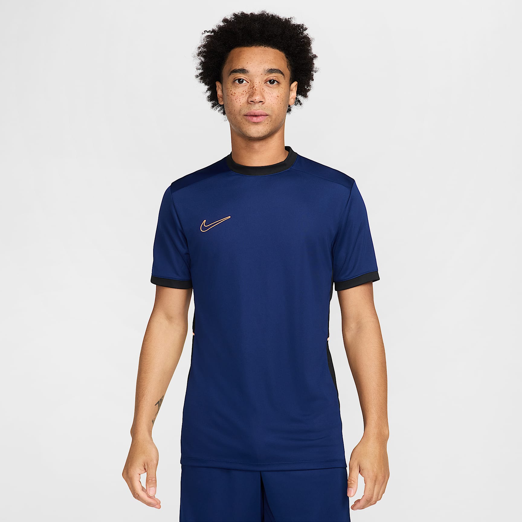 Playera de futbol de manga corta Dri-FIT para hombre Nike Academy