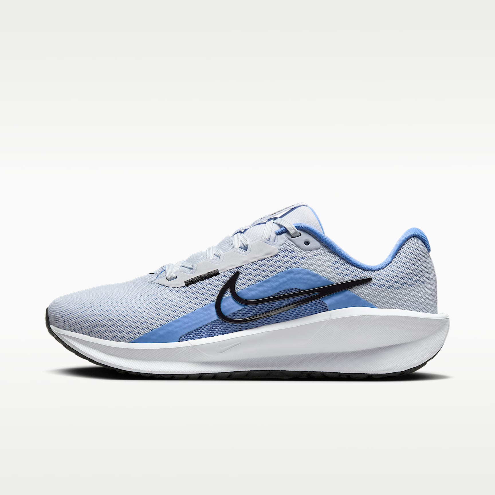 Tenis de correr en pavimento para mujer Nike Downshifter 13