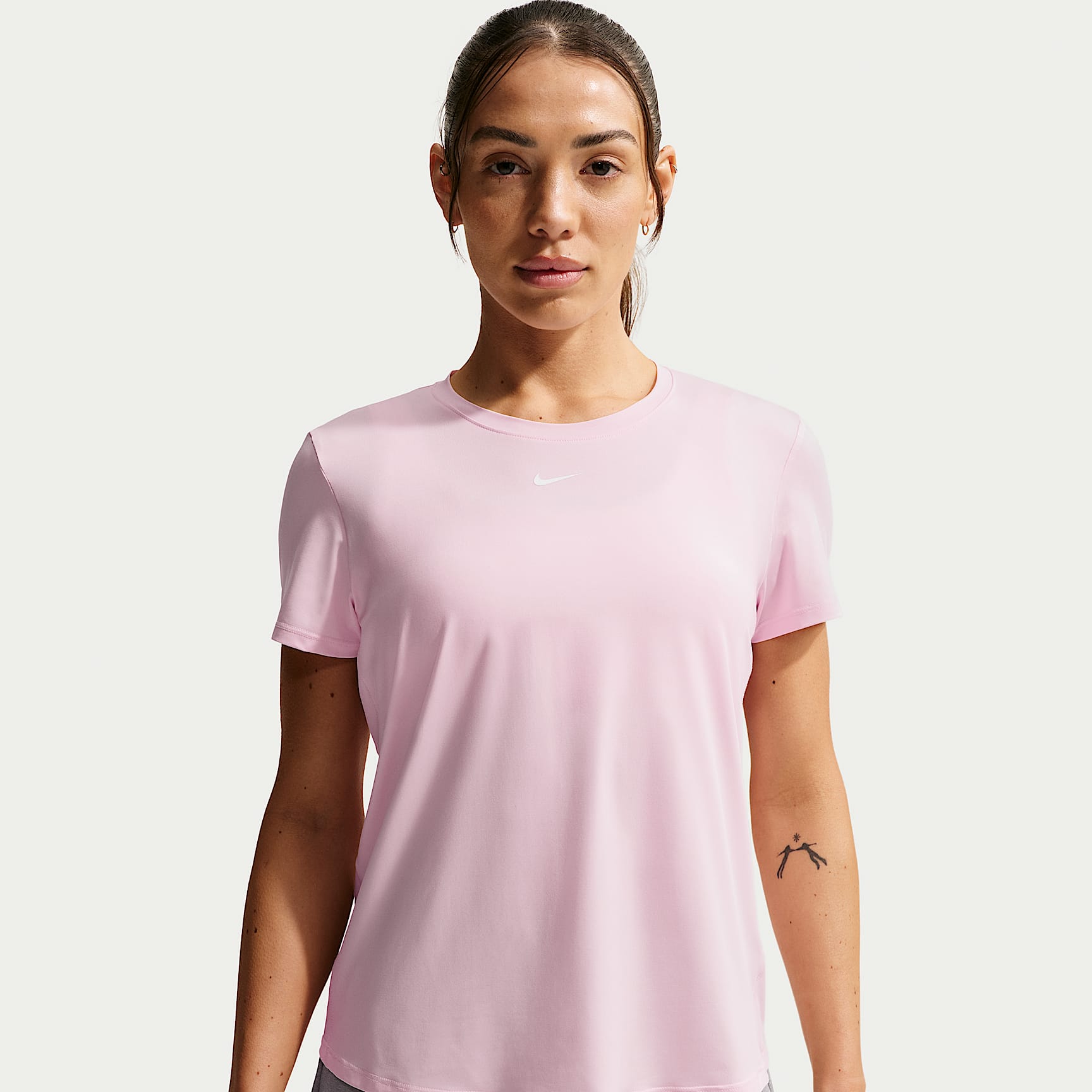 Kortærmet Nike One Classic Dri-FIT-trøje til kvinder