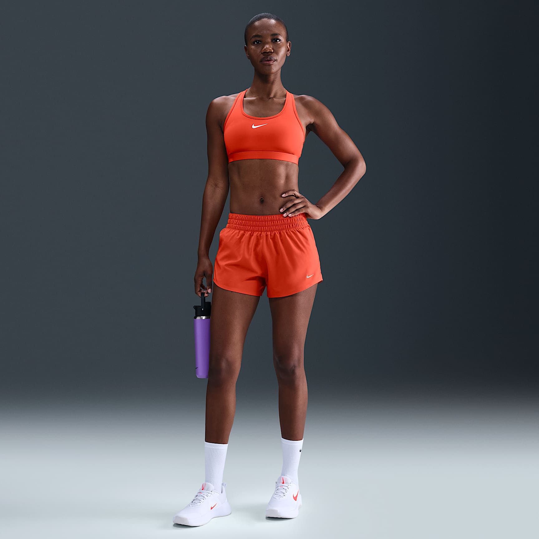 Shorts con forro de ropa interior Dri-FIT de tiro medio de 8 cm para mujer Nike One