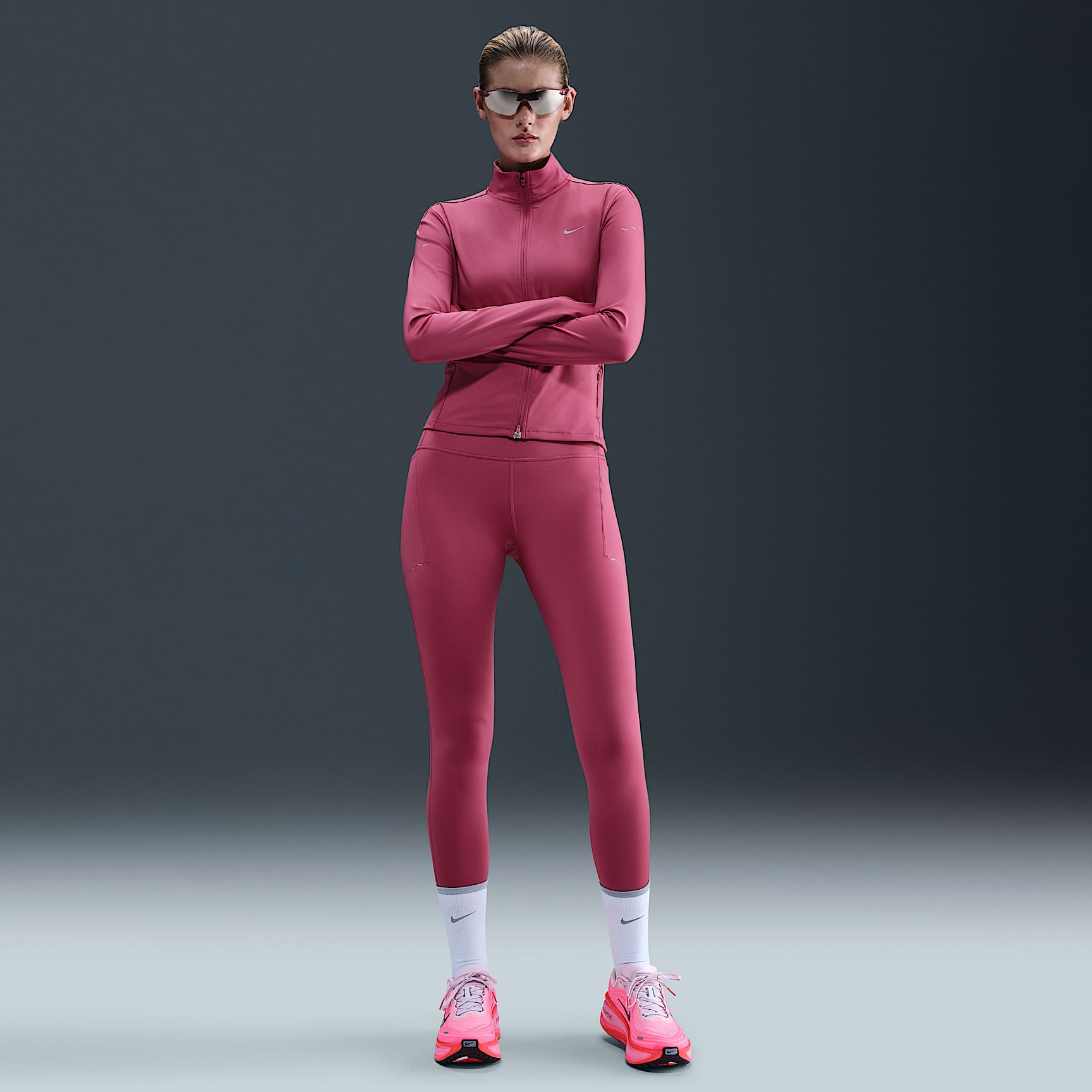 Nike Swift Women's High-Waisted 7/8 Running Leggings with Pockets