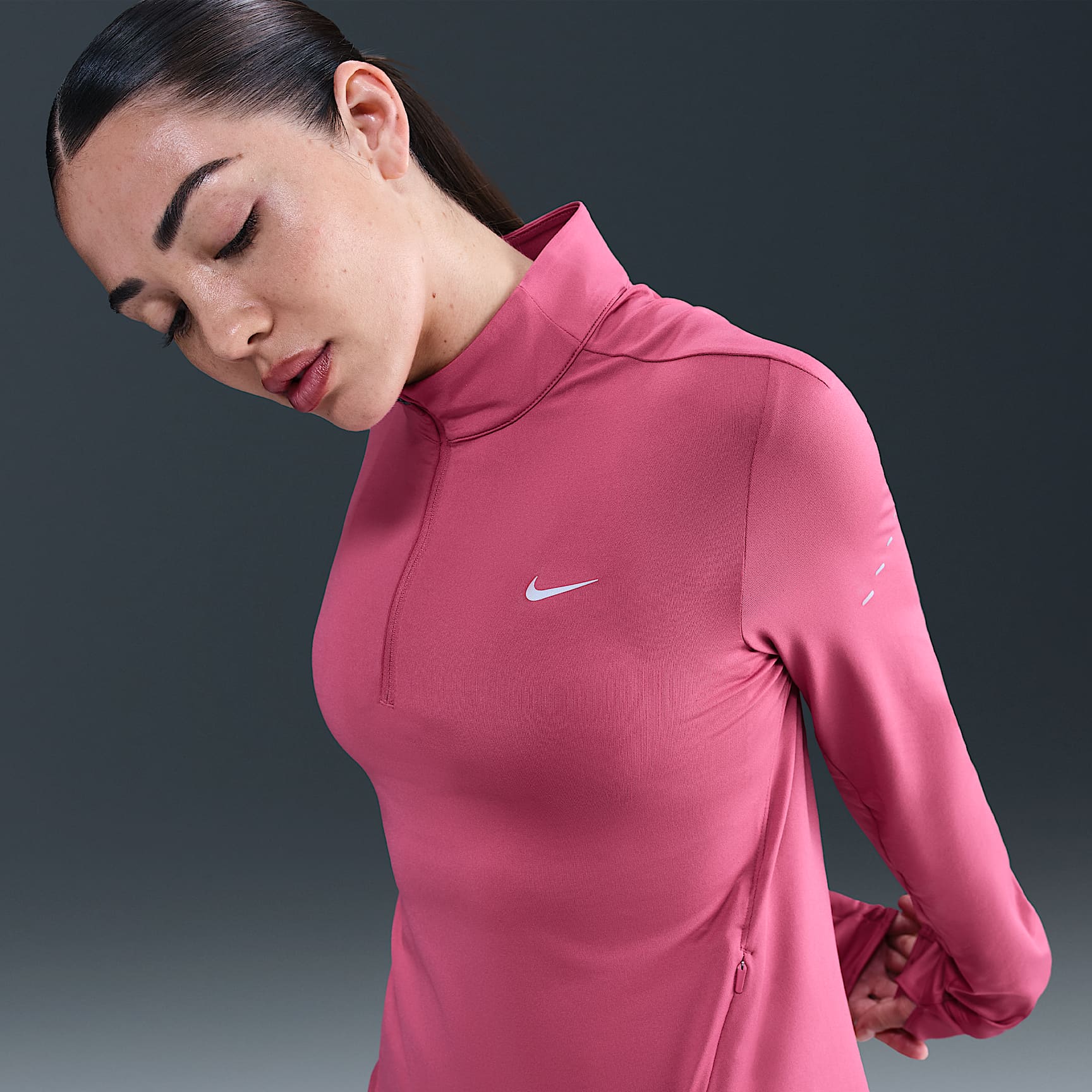 Playera de correr Dri-FIT UV de cierre de 1/4 para mujer Nike Swift