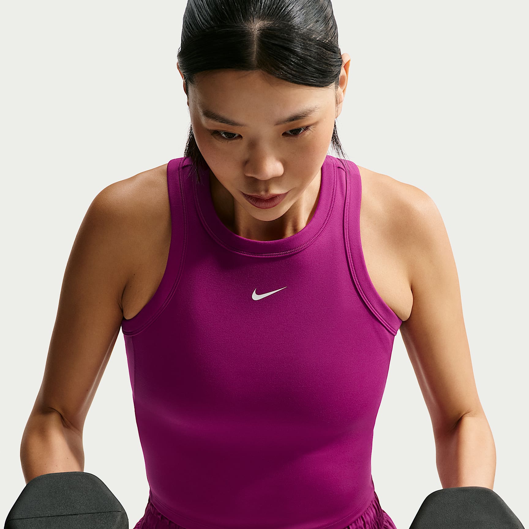 Nike One Fitted Women's Dri-FIT Cropped Tank Top