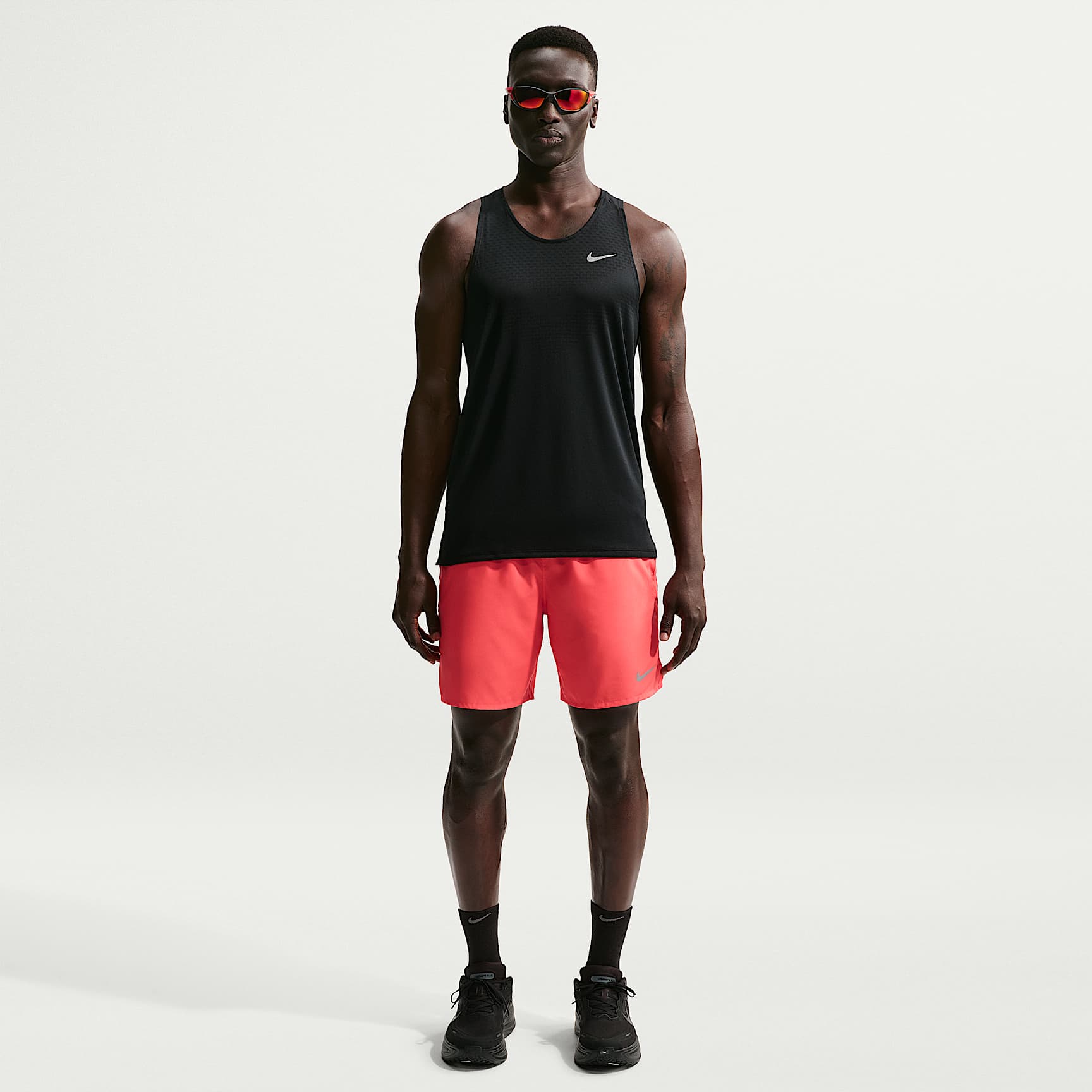 Shorts de correr Dri-FIT de 18 cm con forro de ropa interior para hombre Nike Challenger