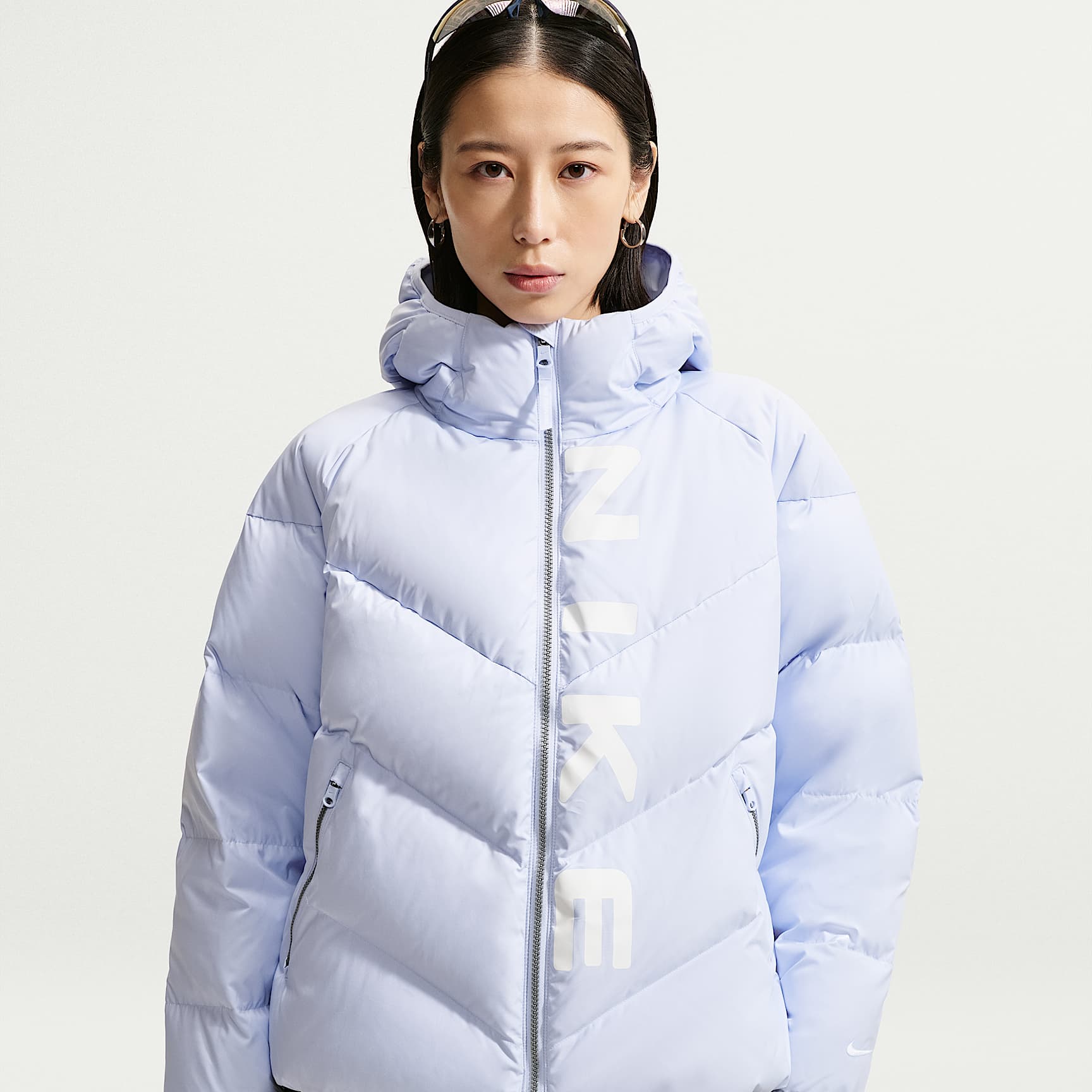 나이키 스포츠웨어 여성 스톰 핏 후드 다운 패딩 재킷
