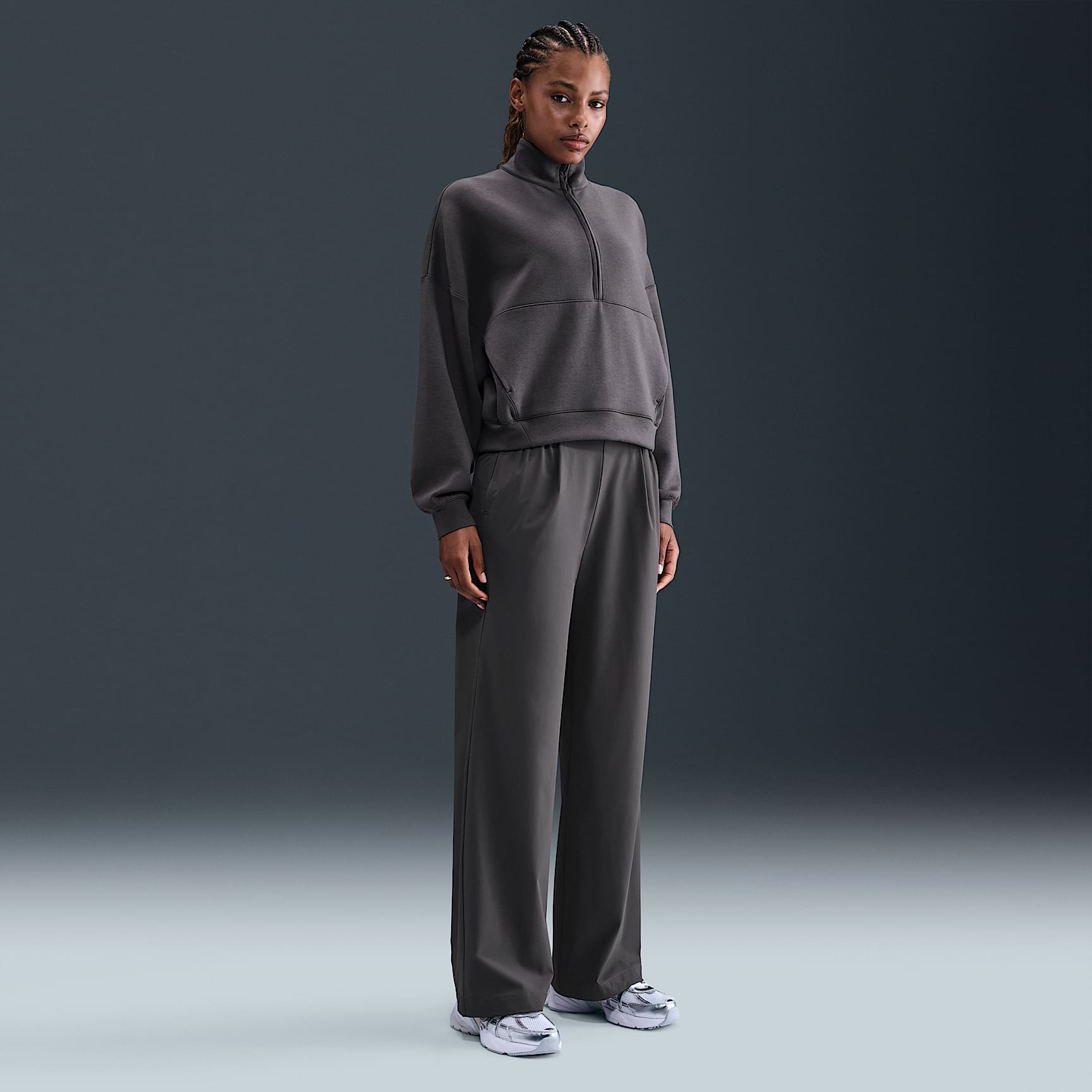 Pants Dri-FIT de tiro alto de pierna holgada y amplia para mujer Nike 24.7 PerfectStretch