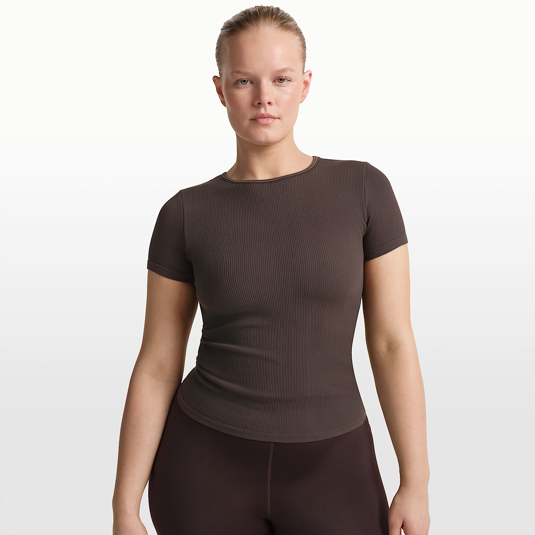 NikeSKIMS Ribbed Seamless Women's Short-Sleeve Top