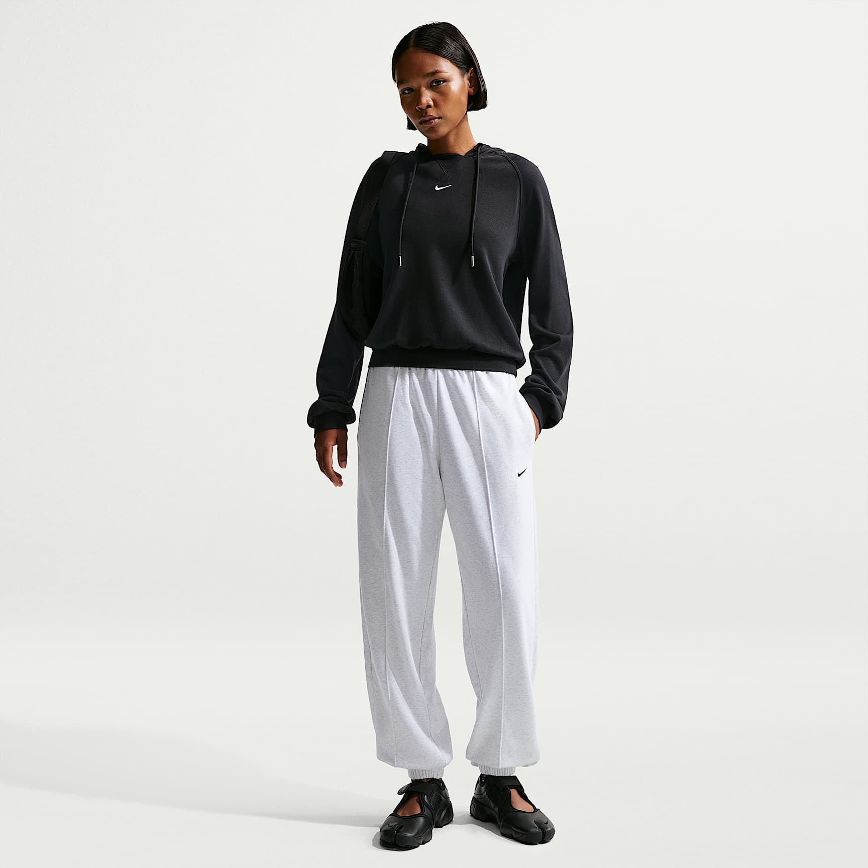 Joggers de French Terry de tiro medio para mujer Nike Sportswear Chill Terry