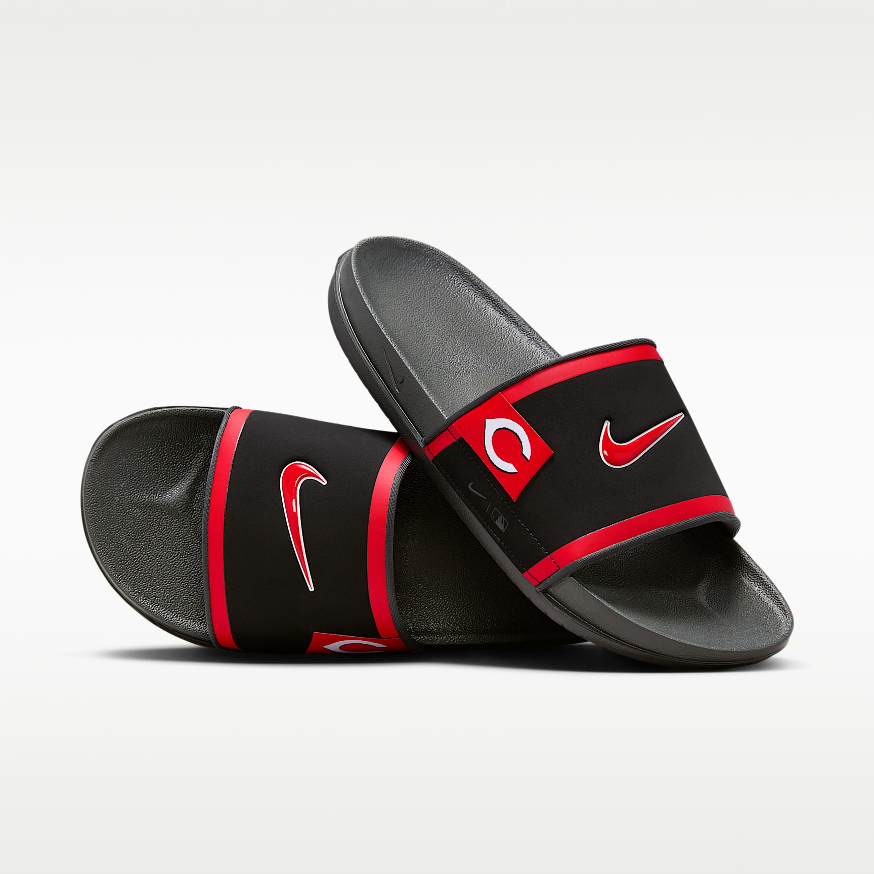 Nike Offcourt (Cincinnati Reds) Offcourt Slides