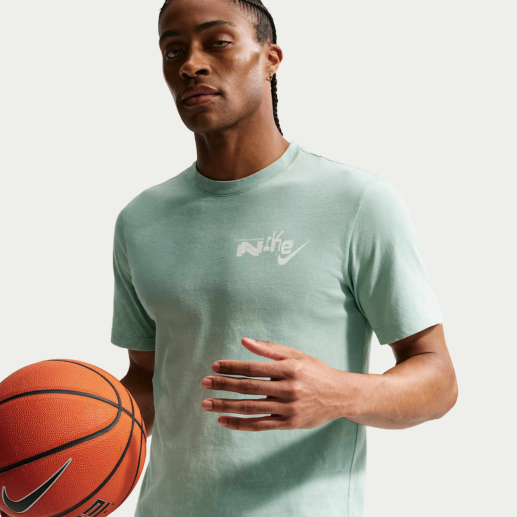 Nike Men's Basketball T-Shirt