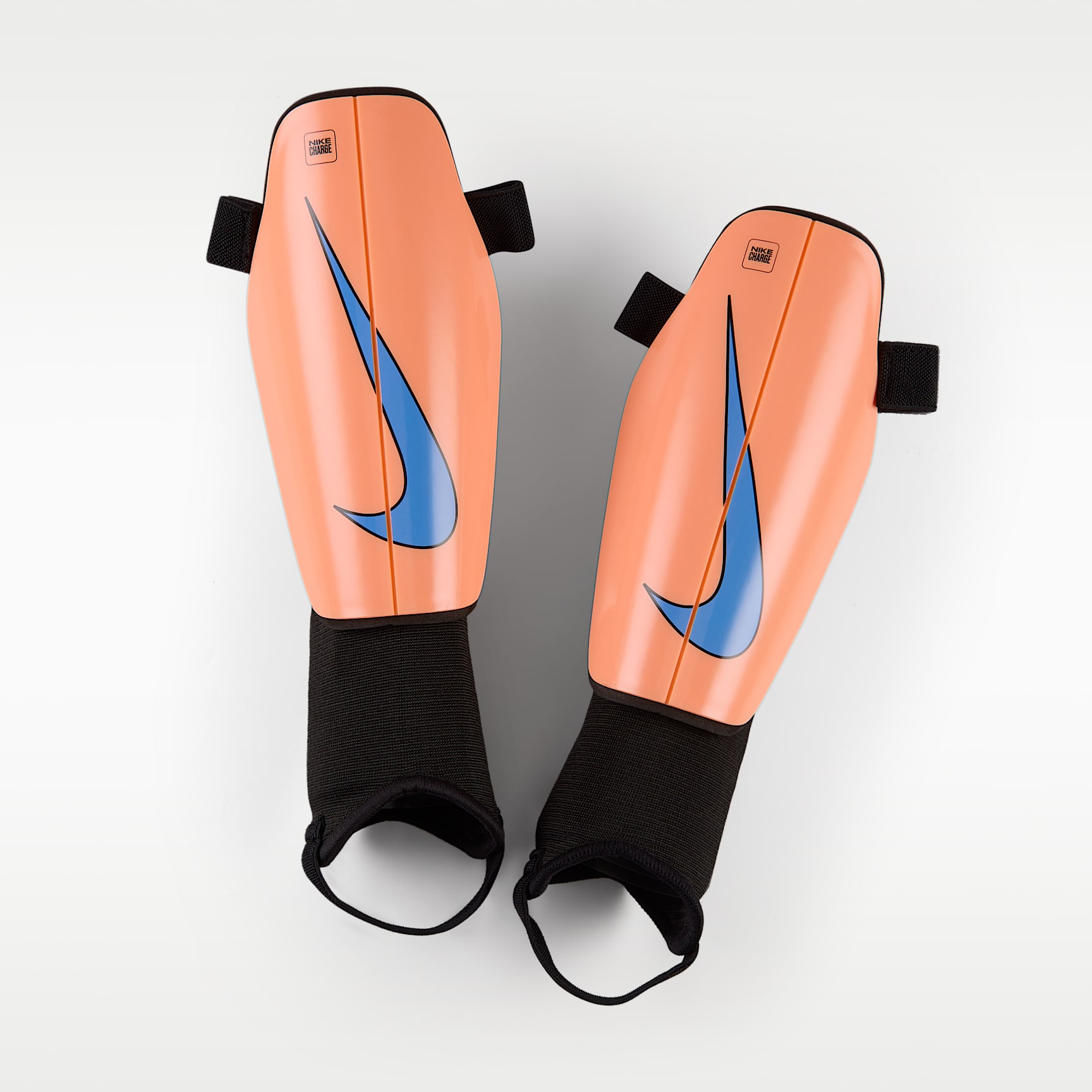 Espinillera de fútbol Nike Charge