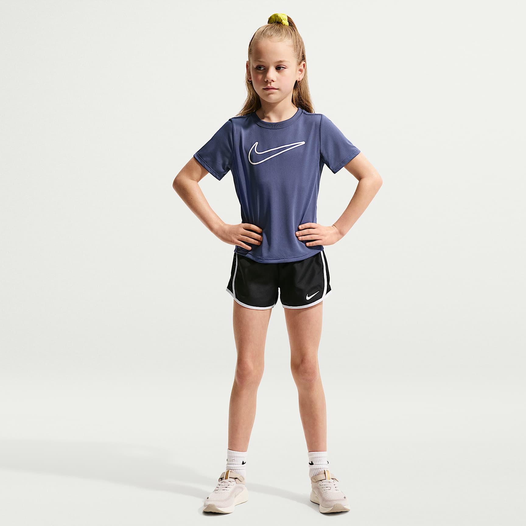Shorts Dri-FIT Tempo para niños talla pequeña Nike