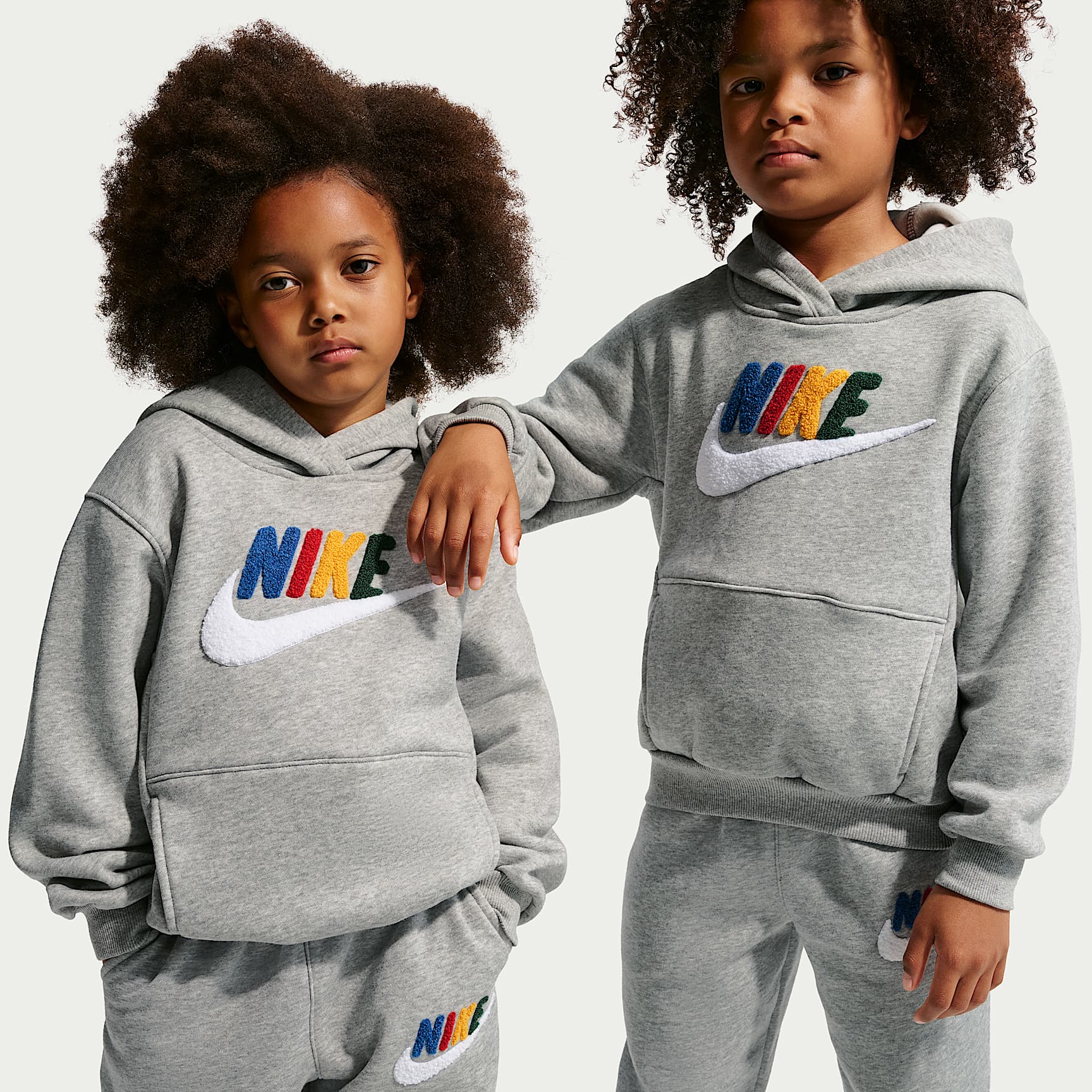 Sudadera con gorro sin cierre para niños talla pequeña Nike Club Chenille