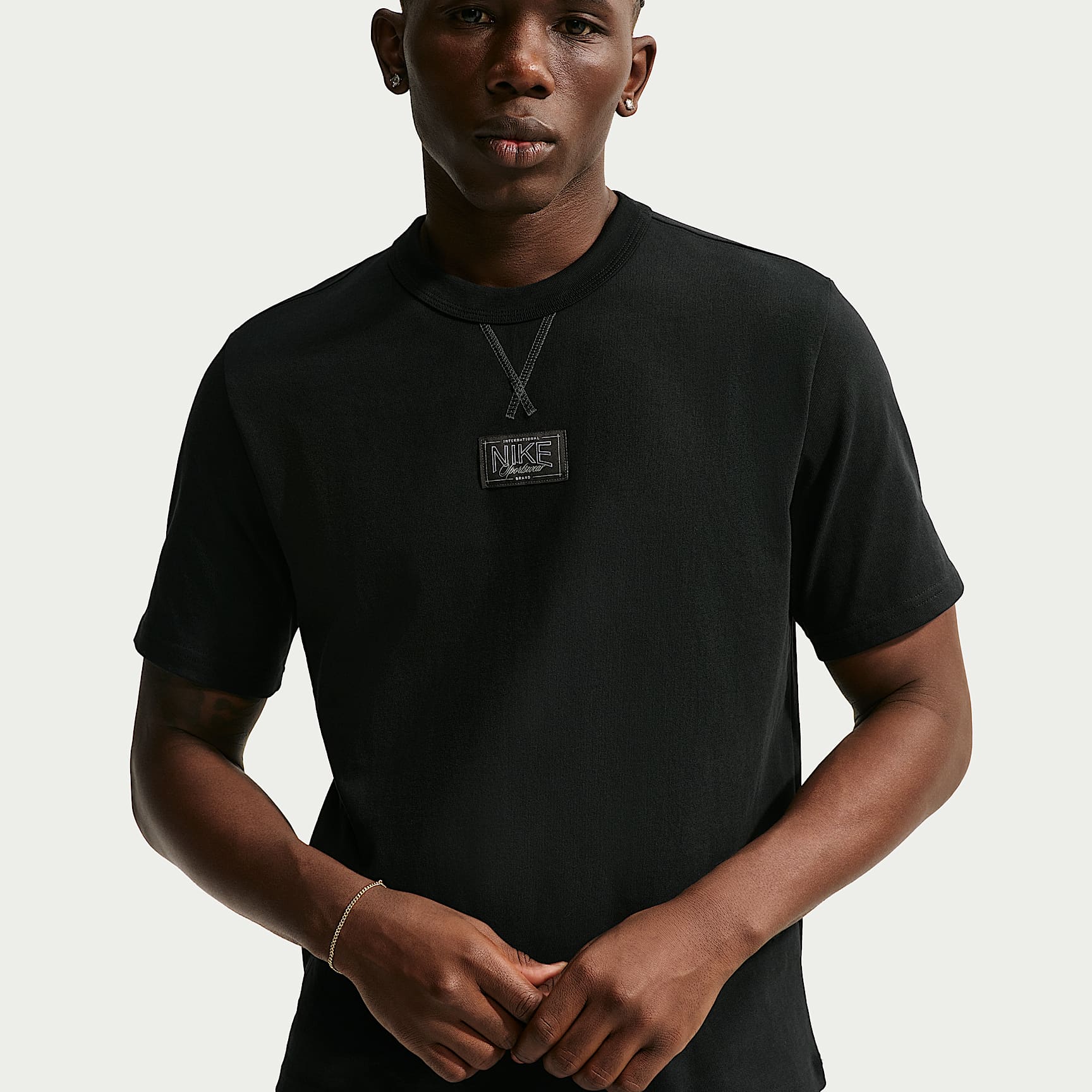 Nike Sportswear Premium Essentials T-Shirt