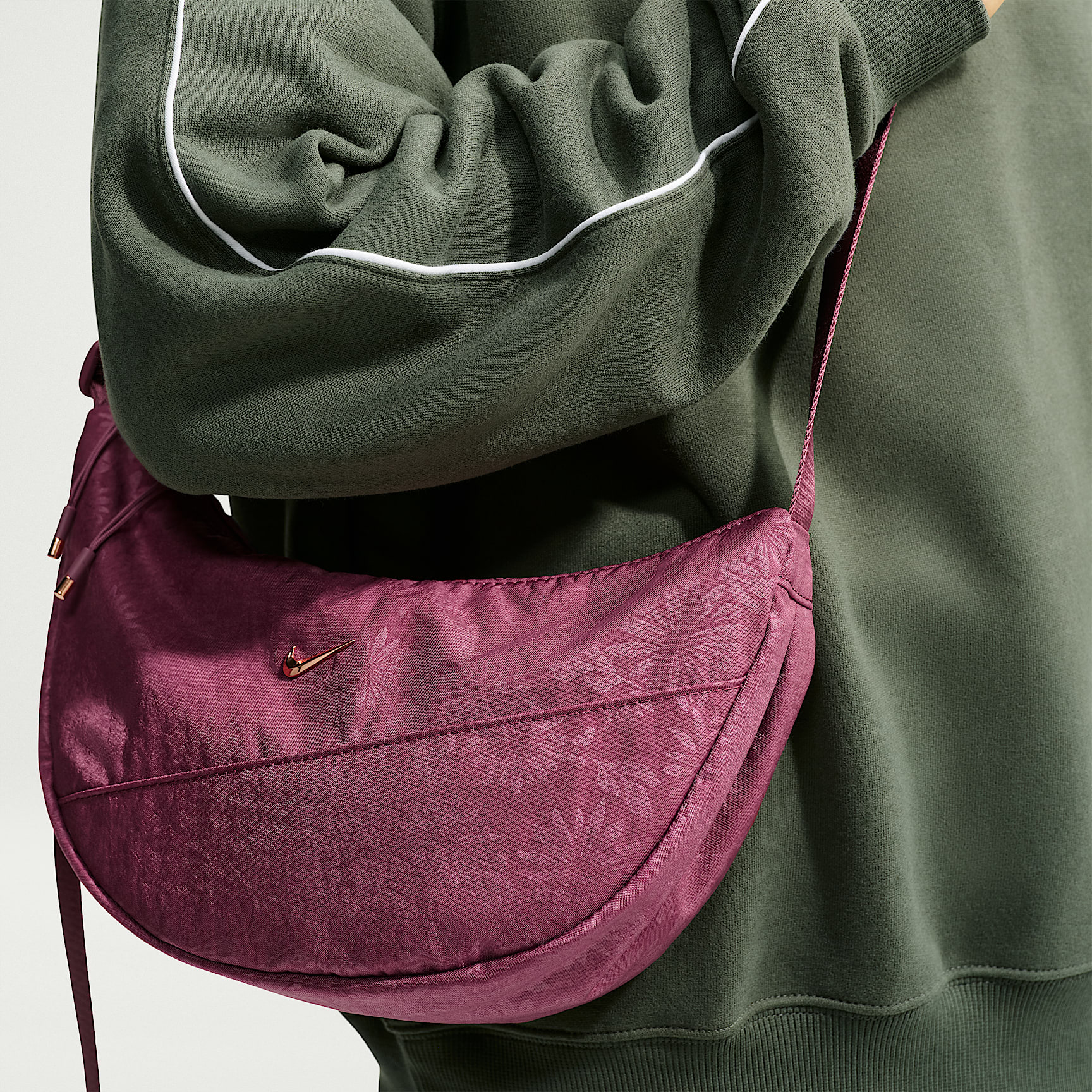 Nike Aura Floral Crescent Cross-Body Bag (4L)
