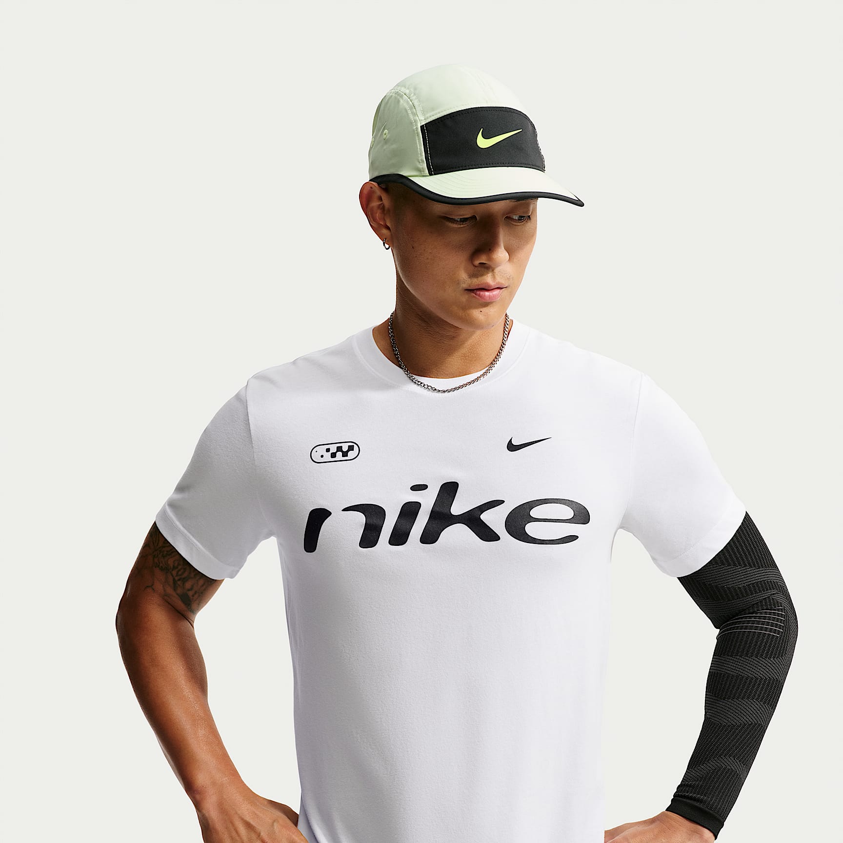 Nike 男款 Dri-FIT 跑步 T 恤