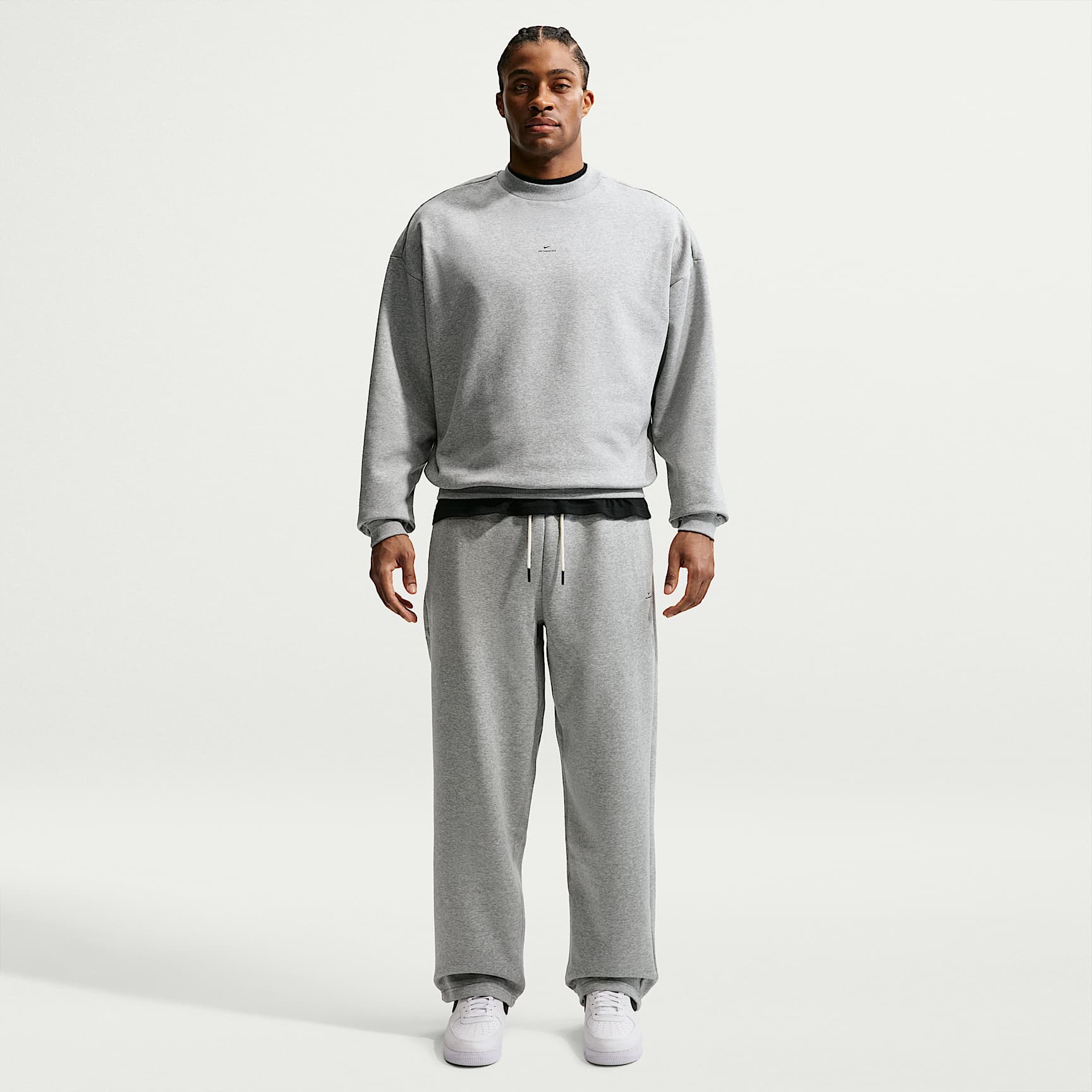 Nike Standard Issue Men's Therma-FIT Brushed Open-Hem Basketball Trousers