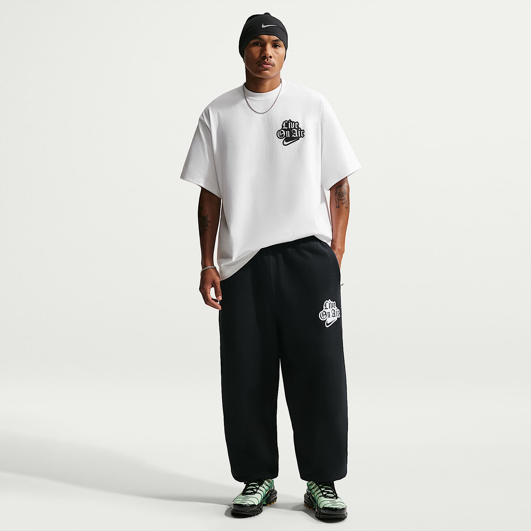 Nike Solo Swoosh Men's Cuffed Fleece Trousers