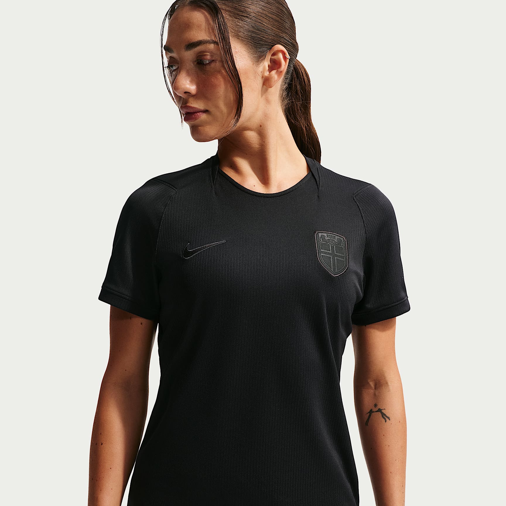 Replika dámského venkovního fotbalového dresu Nike Dri-FIT Norsko Stadium 2026