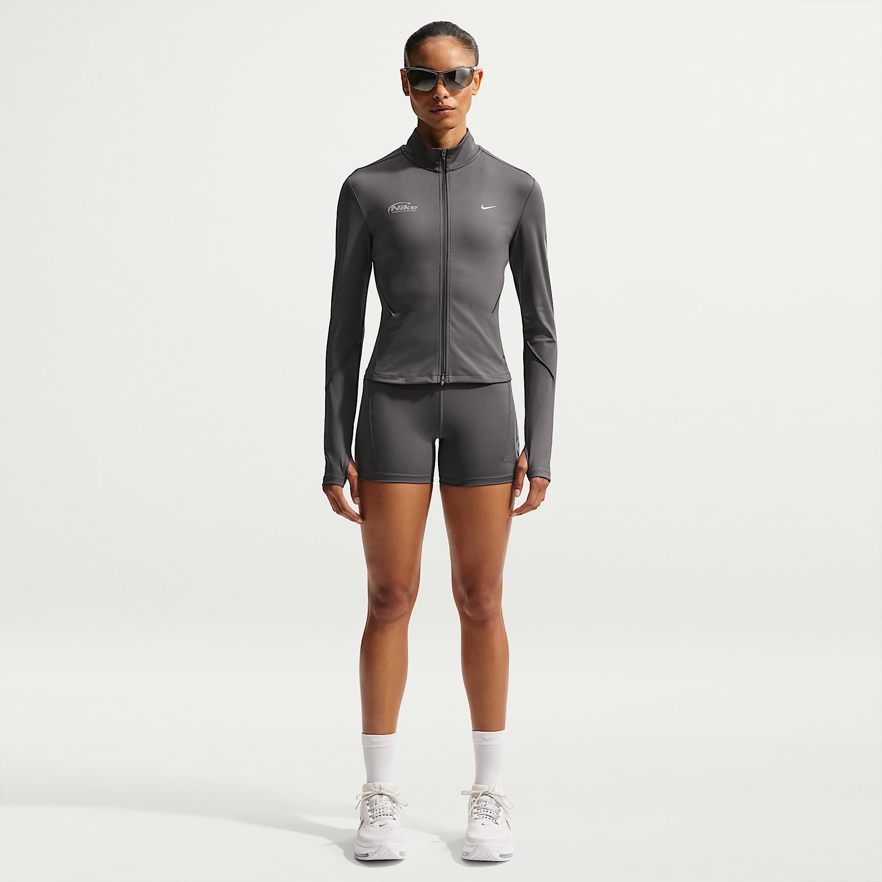 Shorts de correr de tiro alto ajustados de 10 cm para mujer Nike Swift