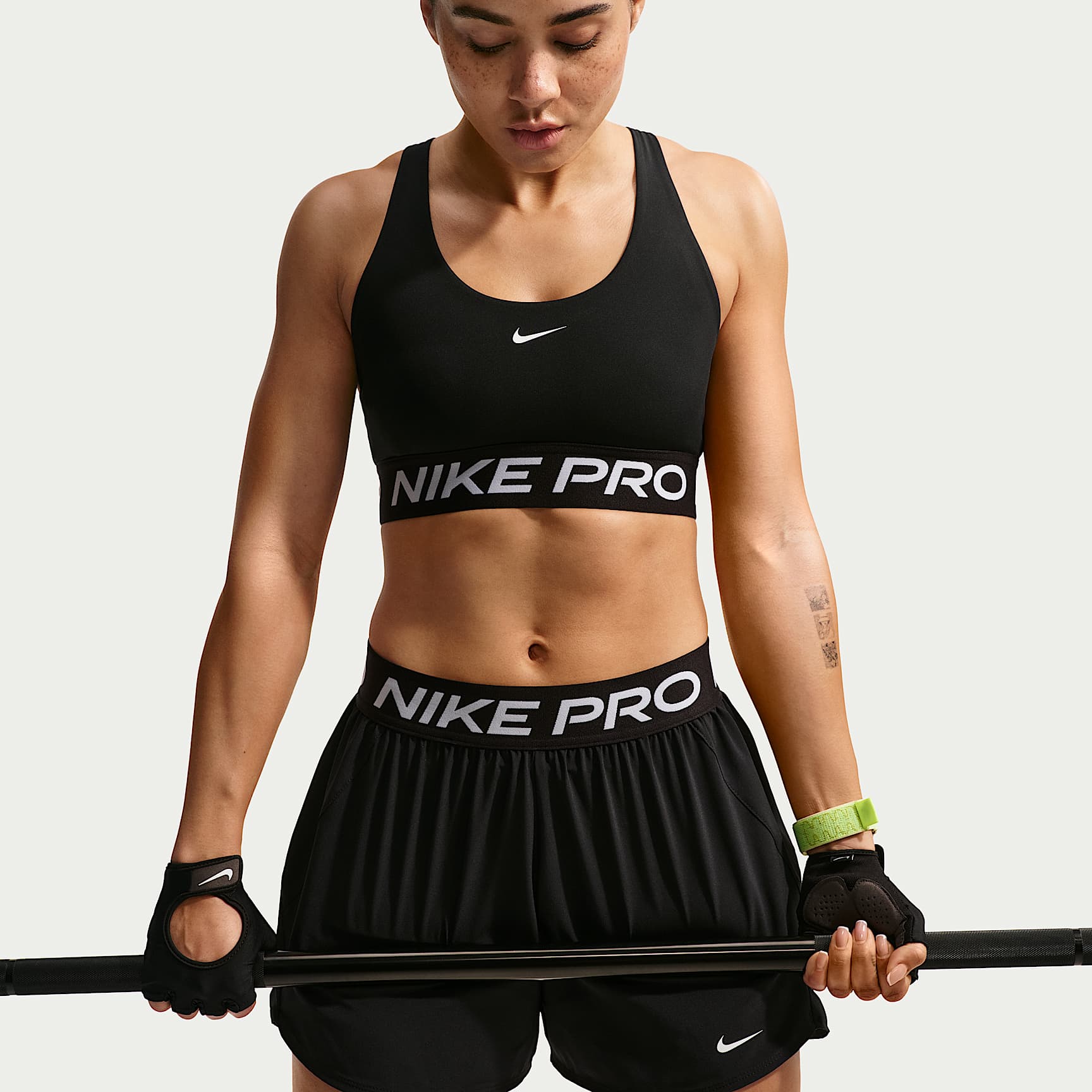 Nike Pro 365 Women's Light-Support Non-Padded Sports Bra
