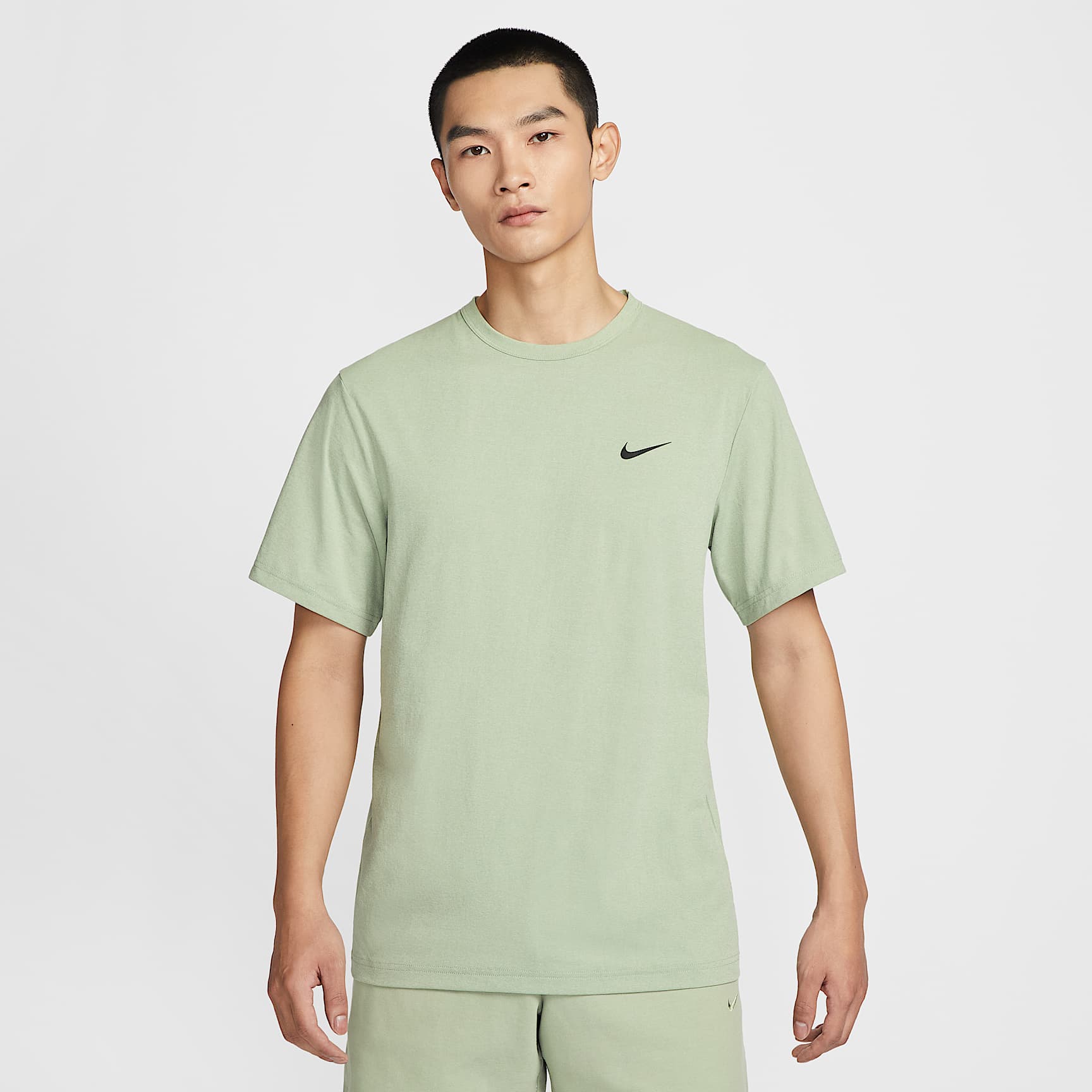 Nike Dri-FIT UV Hyverse Men's Short-Sleeve Fitness Top