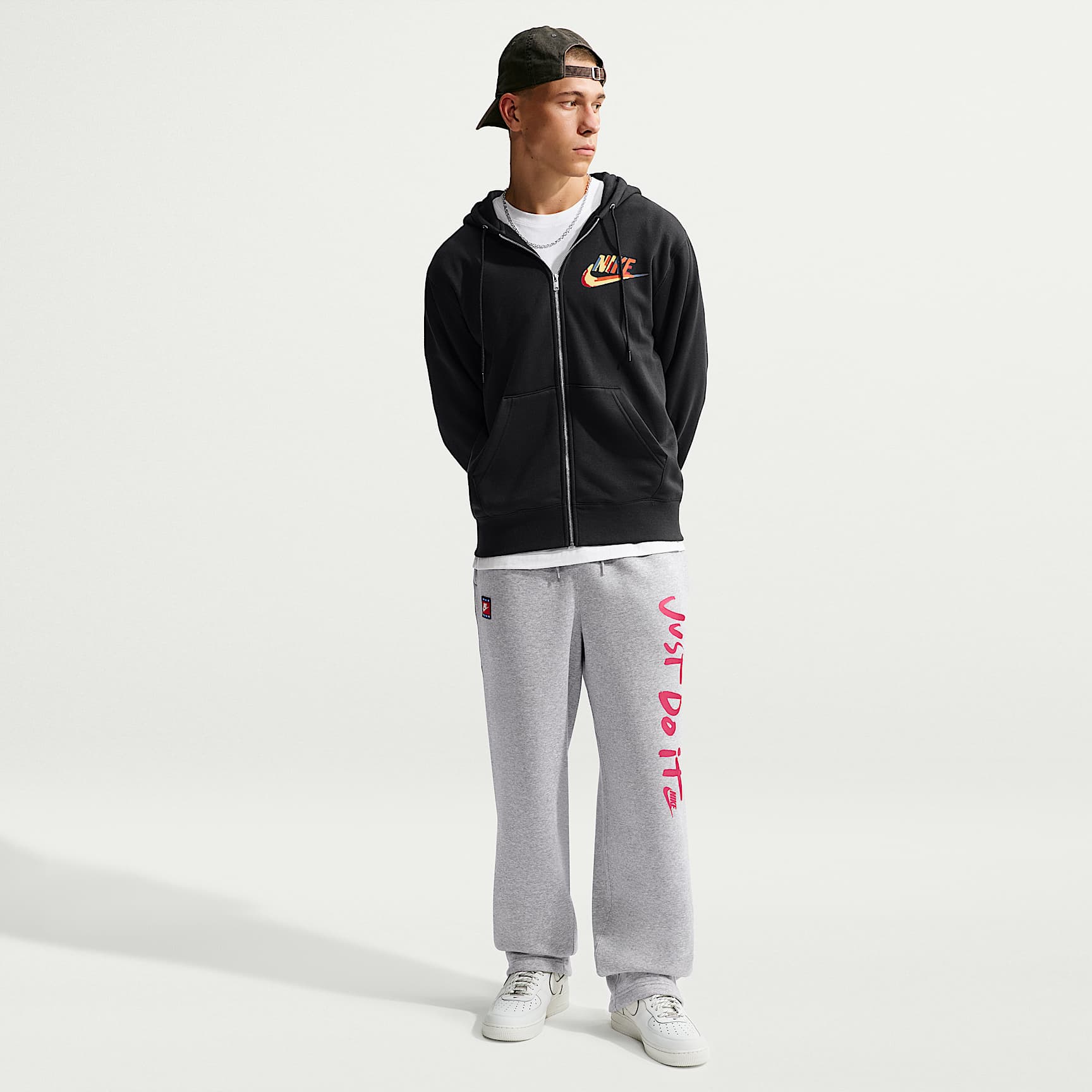 Pants de tejido Fleece con cordón elástico para hombre Nike Club