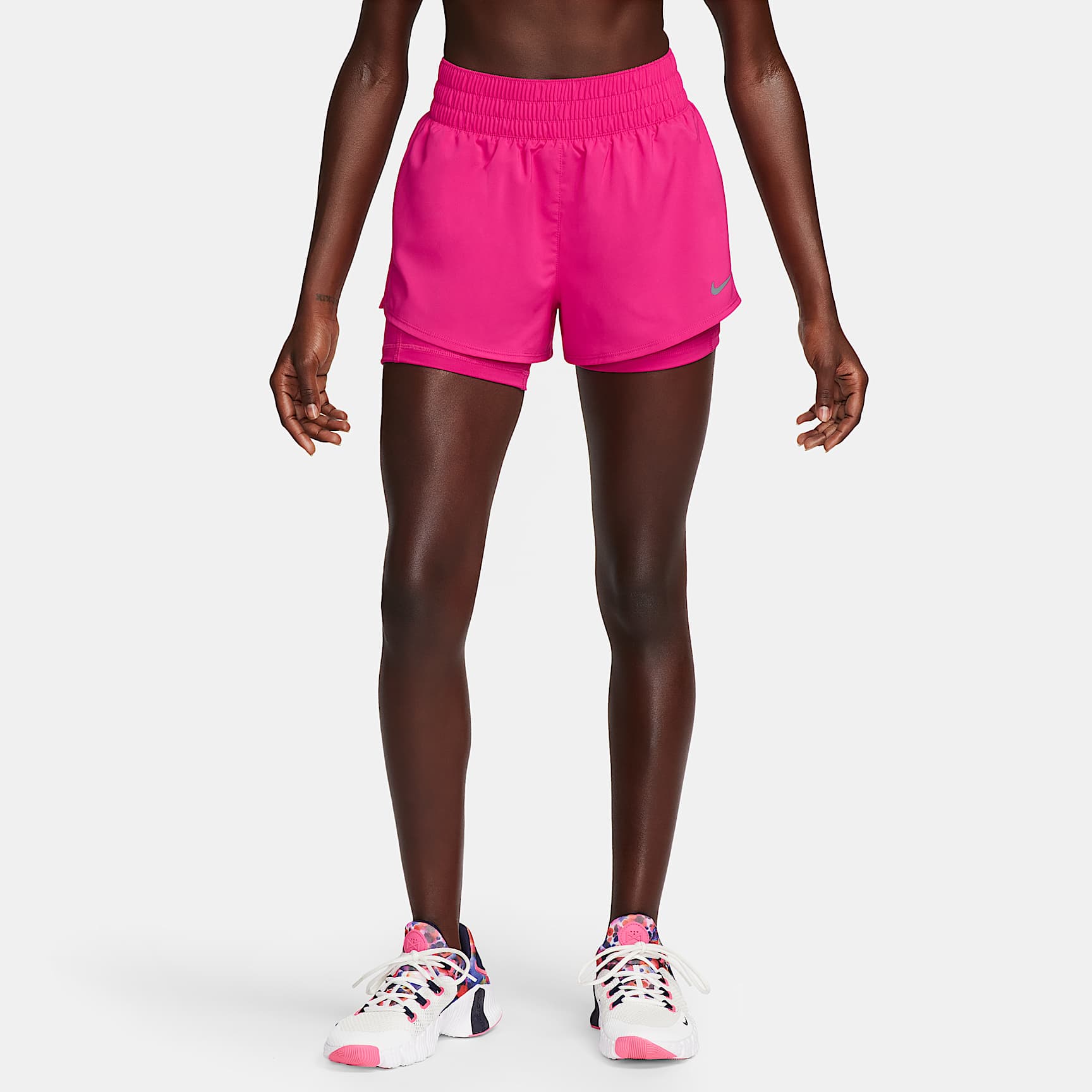 Nike Dri-FIT One Women's Mid-rise 8cm (approx.) 2-in-1 Shorts