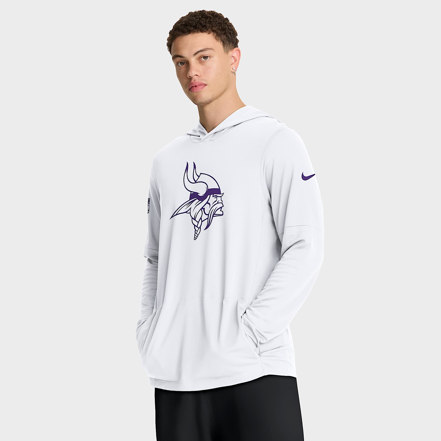 Minnesota Vikings Option Read Men's Nike Dri-FIT NFL Long-Sleeve Hooded Top