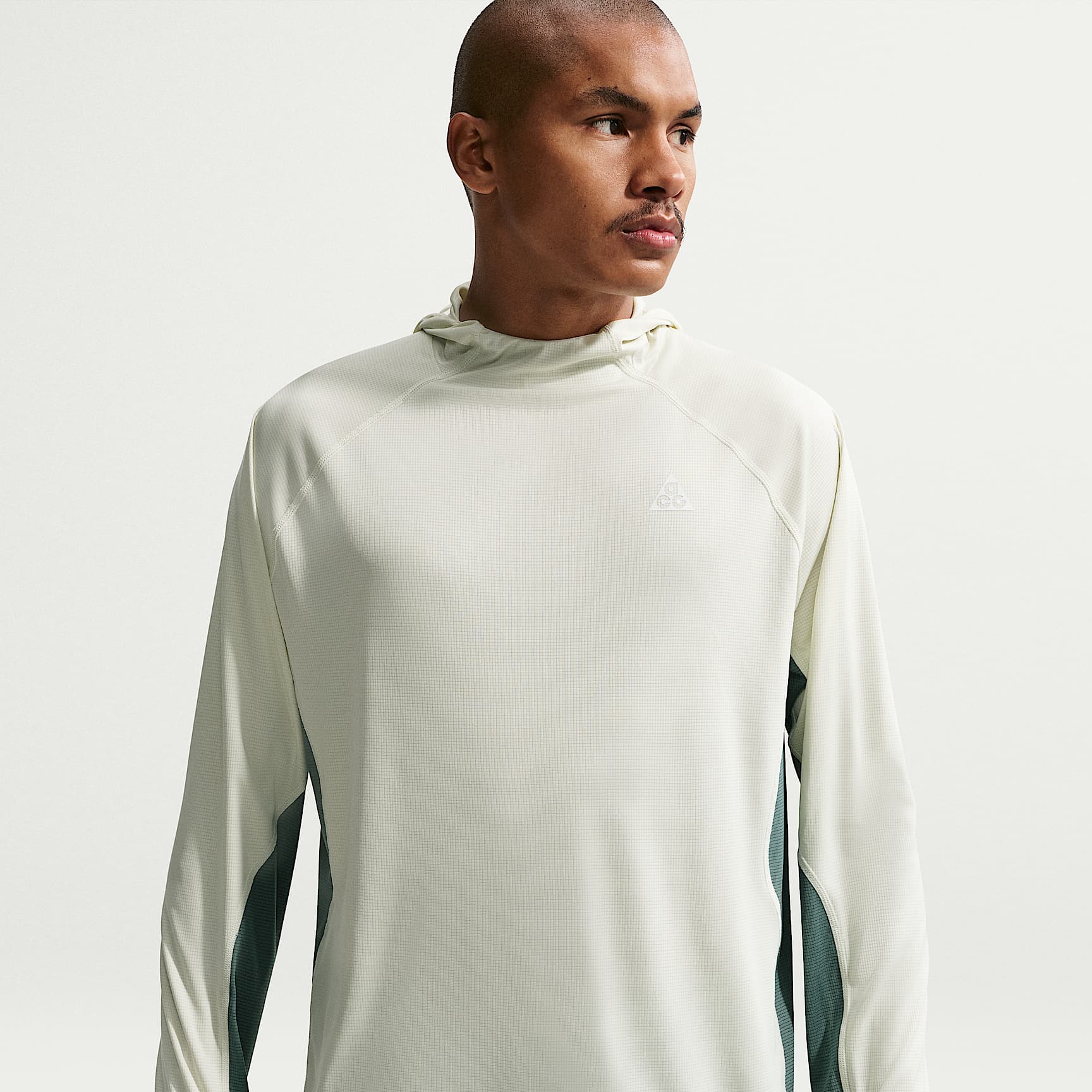 Nike ACG 'Solar Chase' Men's Dri-FIT UV Protection Hooded Trail-Running Top