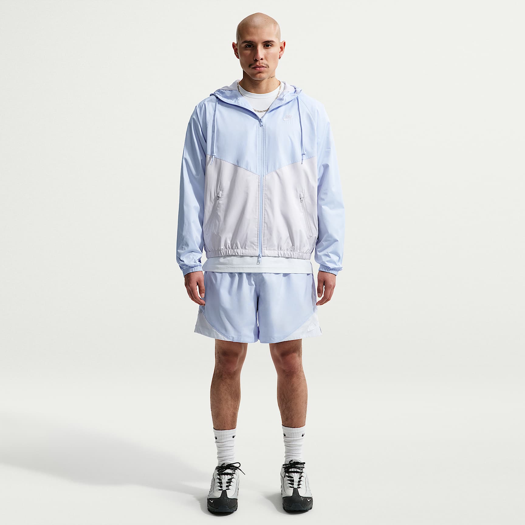 Shorts de tejido Woven ligeros para hombre Nike Windrunner