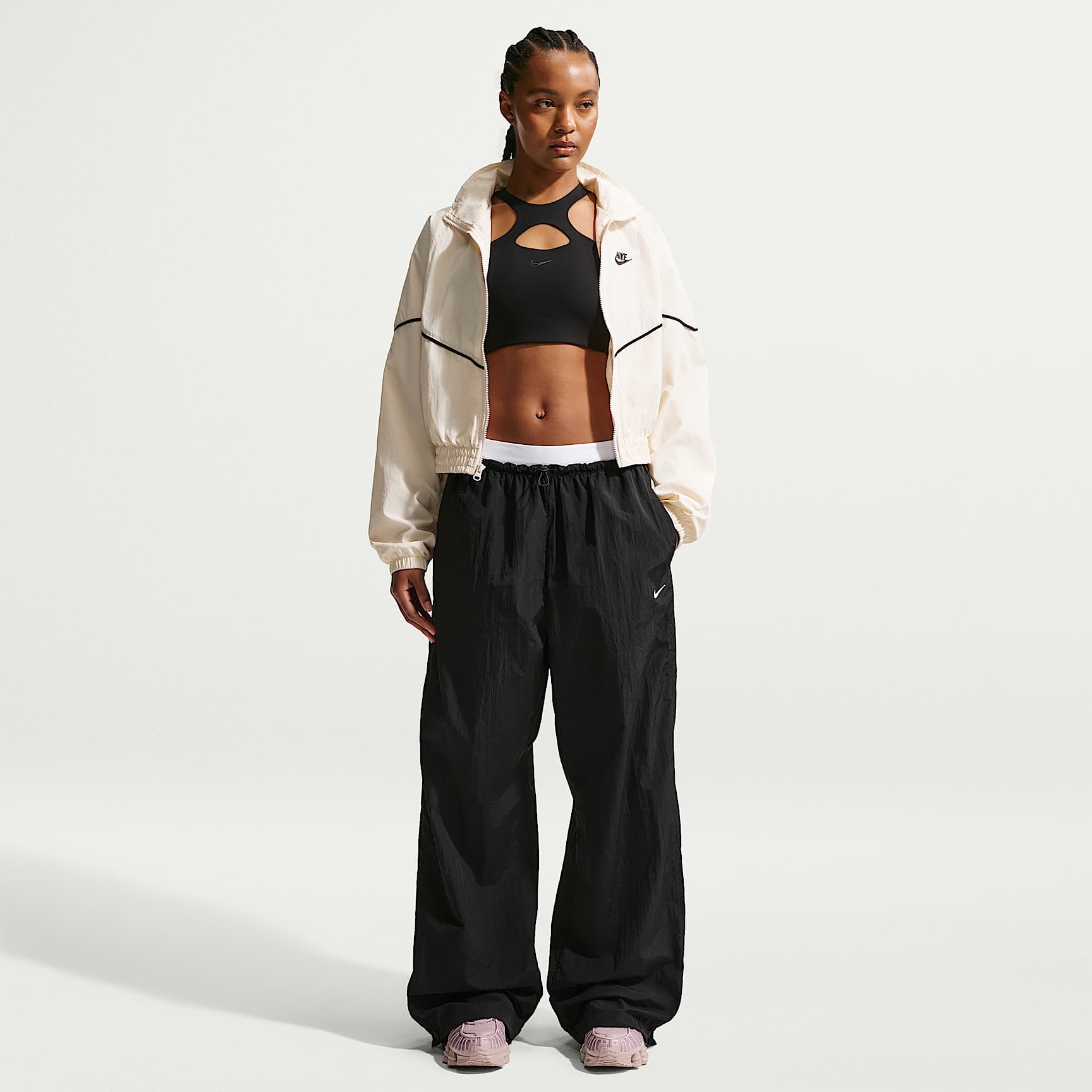 Nike Sportswear Women's Loose High-Waisted Parachute Trousers