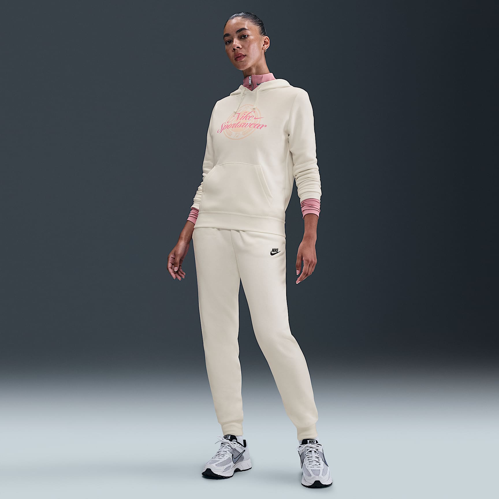 Joggers de tiro medio para mujer Nike Sportswear Club Fleece