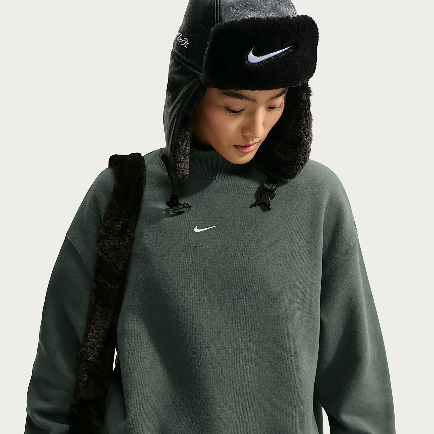 Nike Studio Fleece Medium Weight Women's Oversized Mock-Neck Sweatshirt