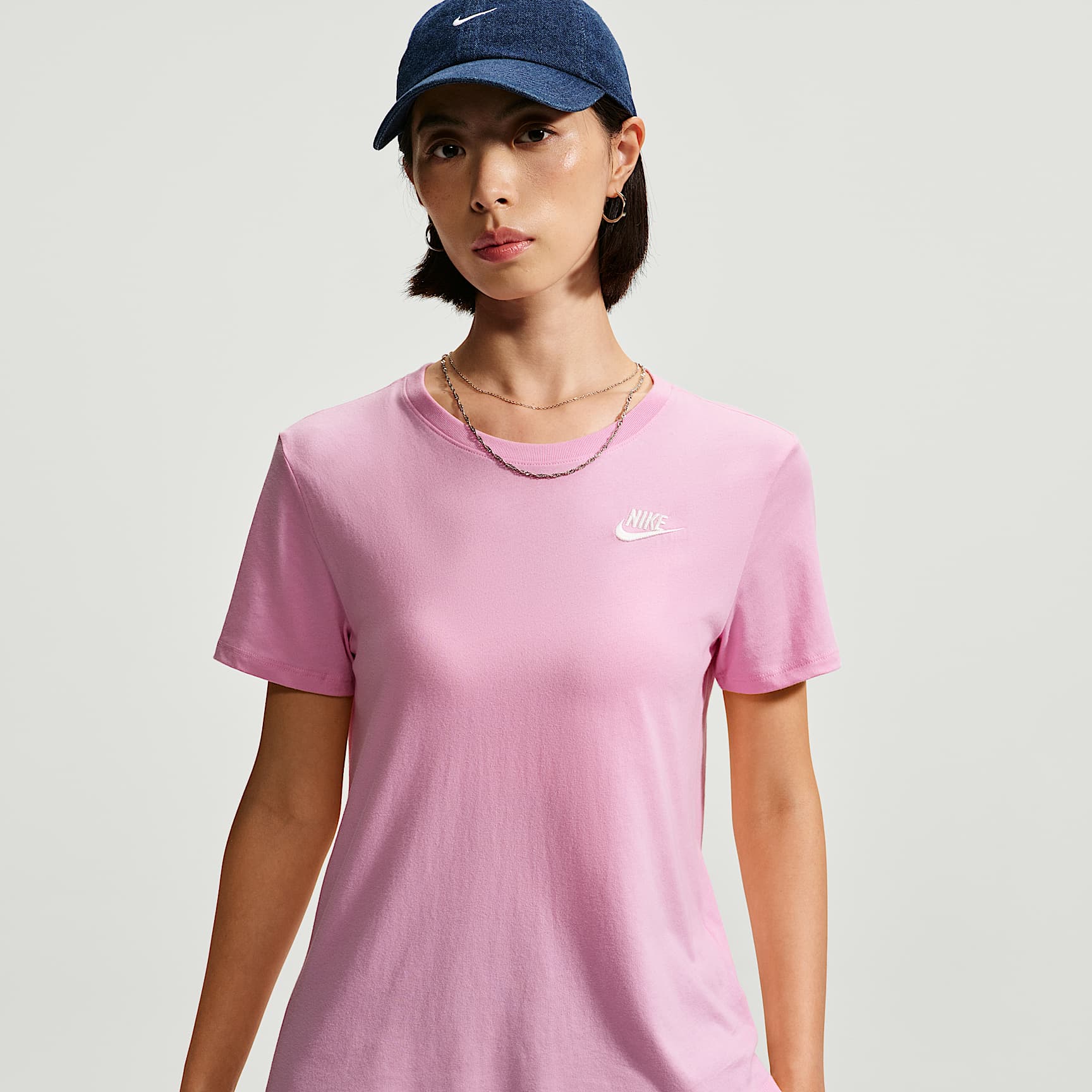 Nike Sportswear Club Essentials Women's T-Shirt