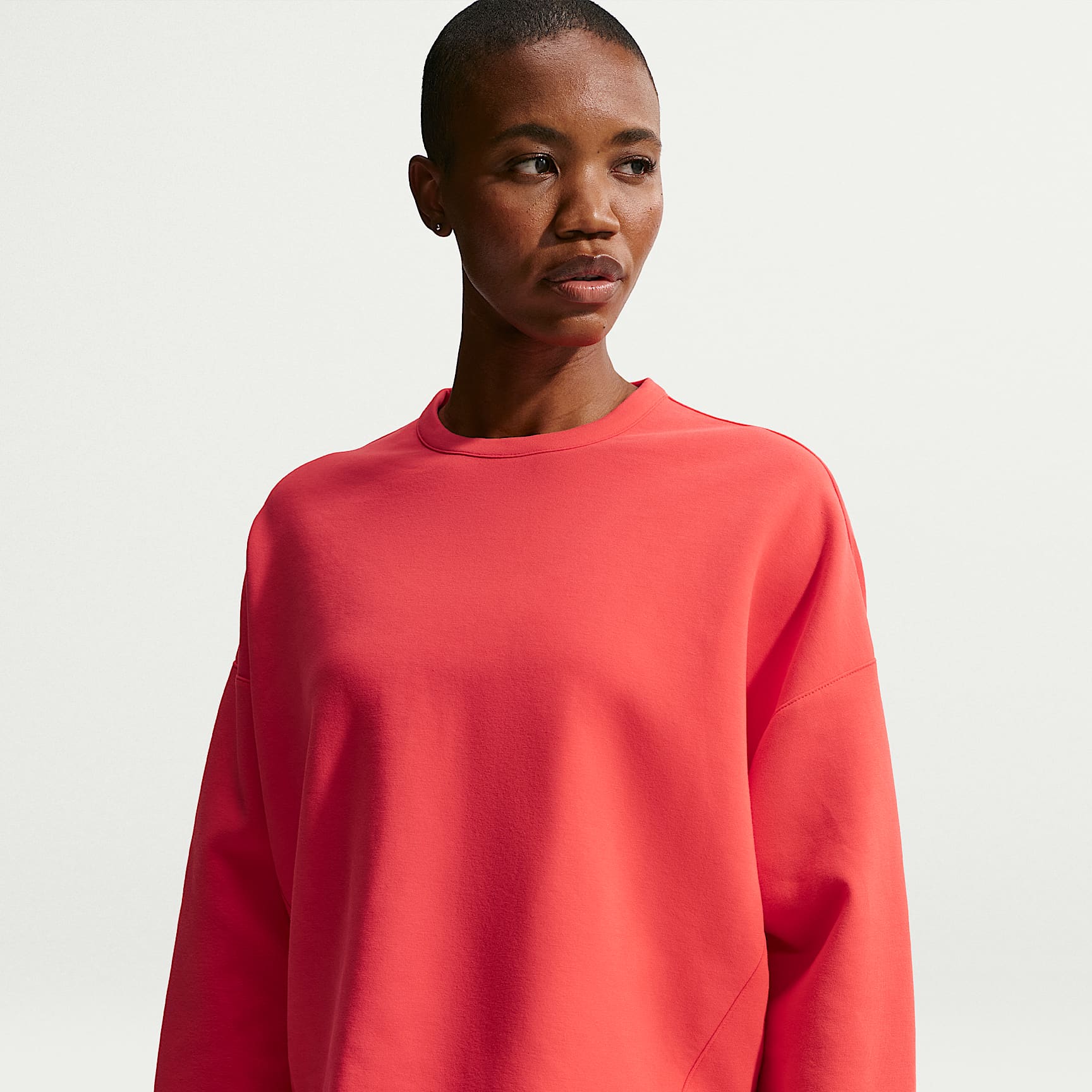 Playera Dri-FIT oversized de cuello redondo para mujer Nike 24.7 ImpossiblySoft