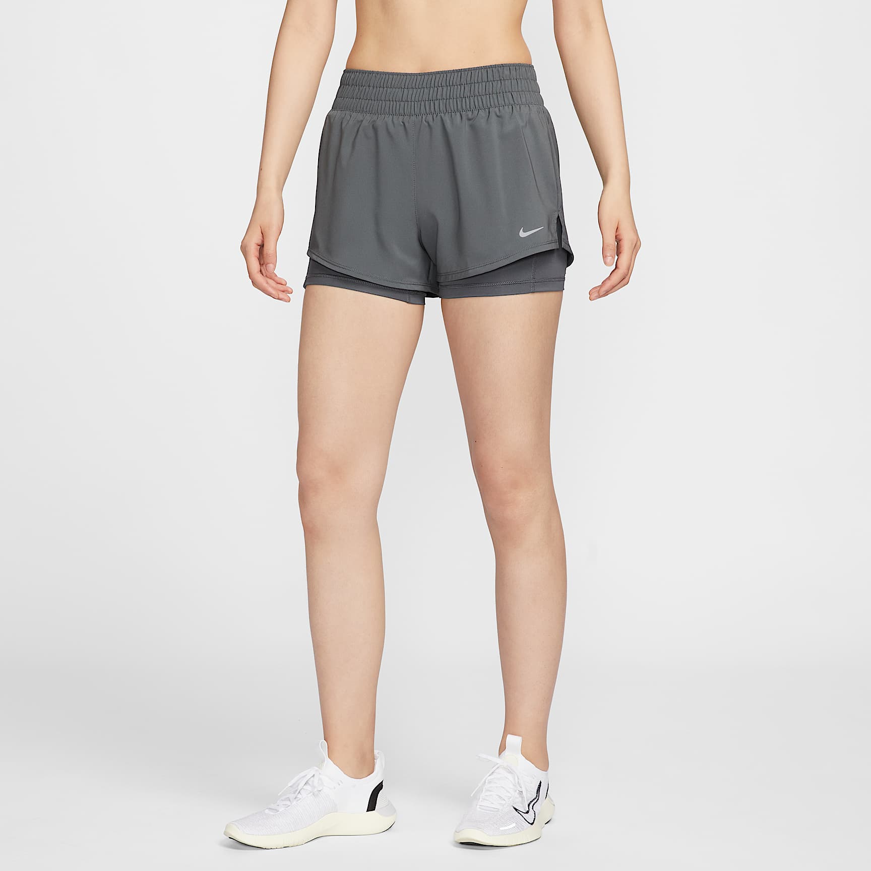 Nike Dri-FIT One Women's Mid-rise 8cm (approx.) 2-in-1 Shorts