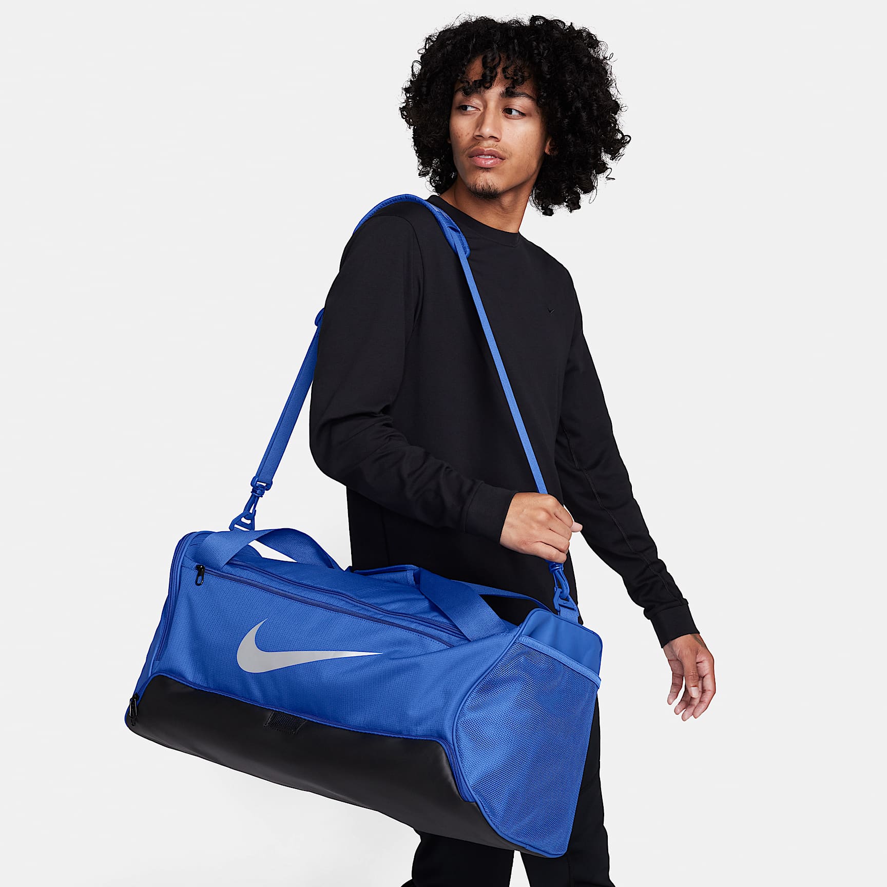 กระเป๋า Duffel เทรนนิ่ง Nike Brasilia 9.5 (ขนาดกลาง, 60 ล.)