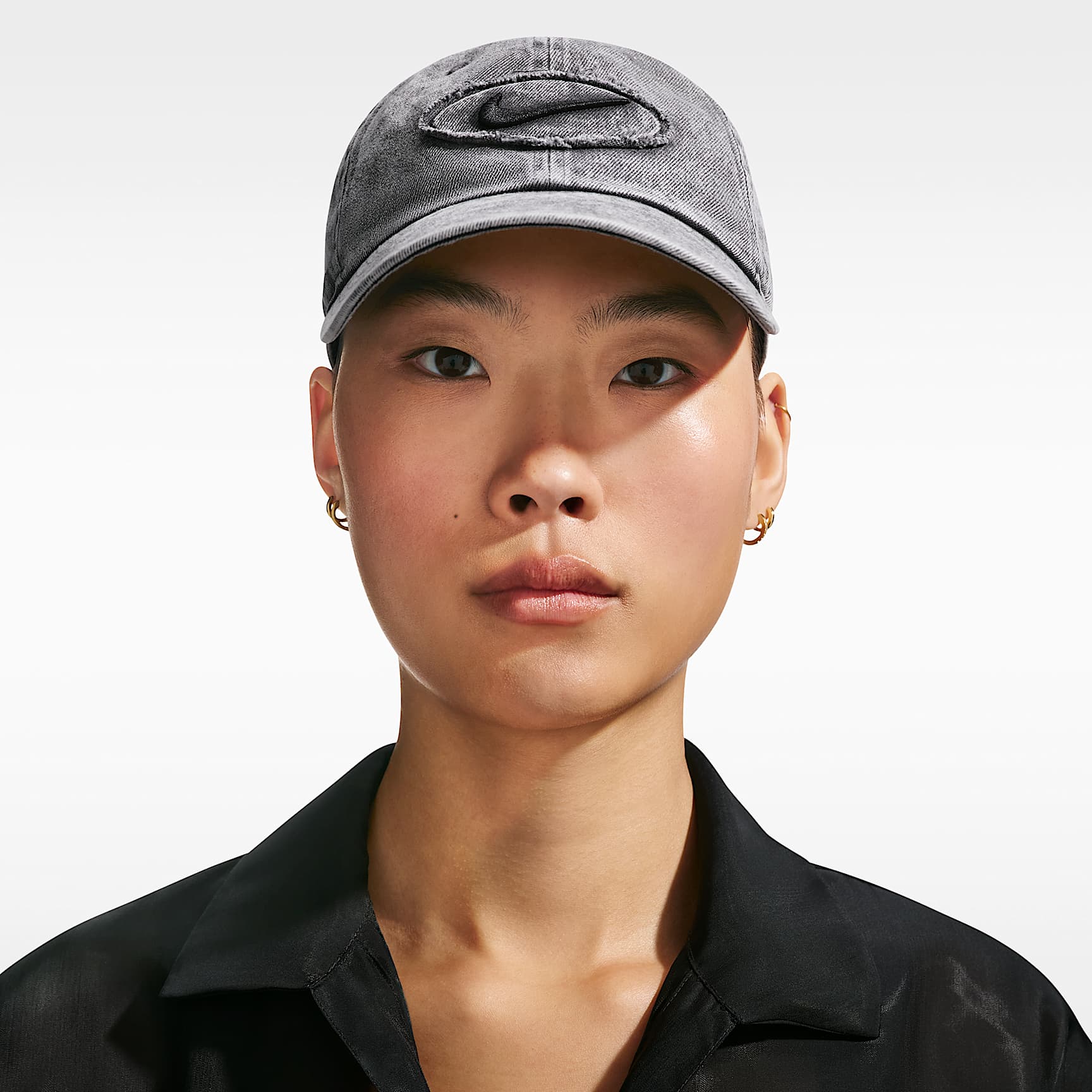 나이키 클럽 언스트럭처 데님 패치 캡