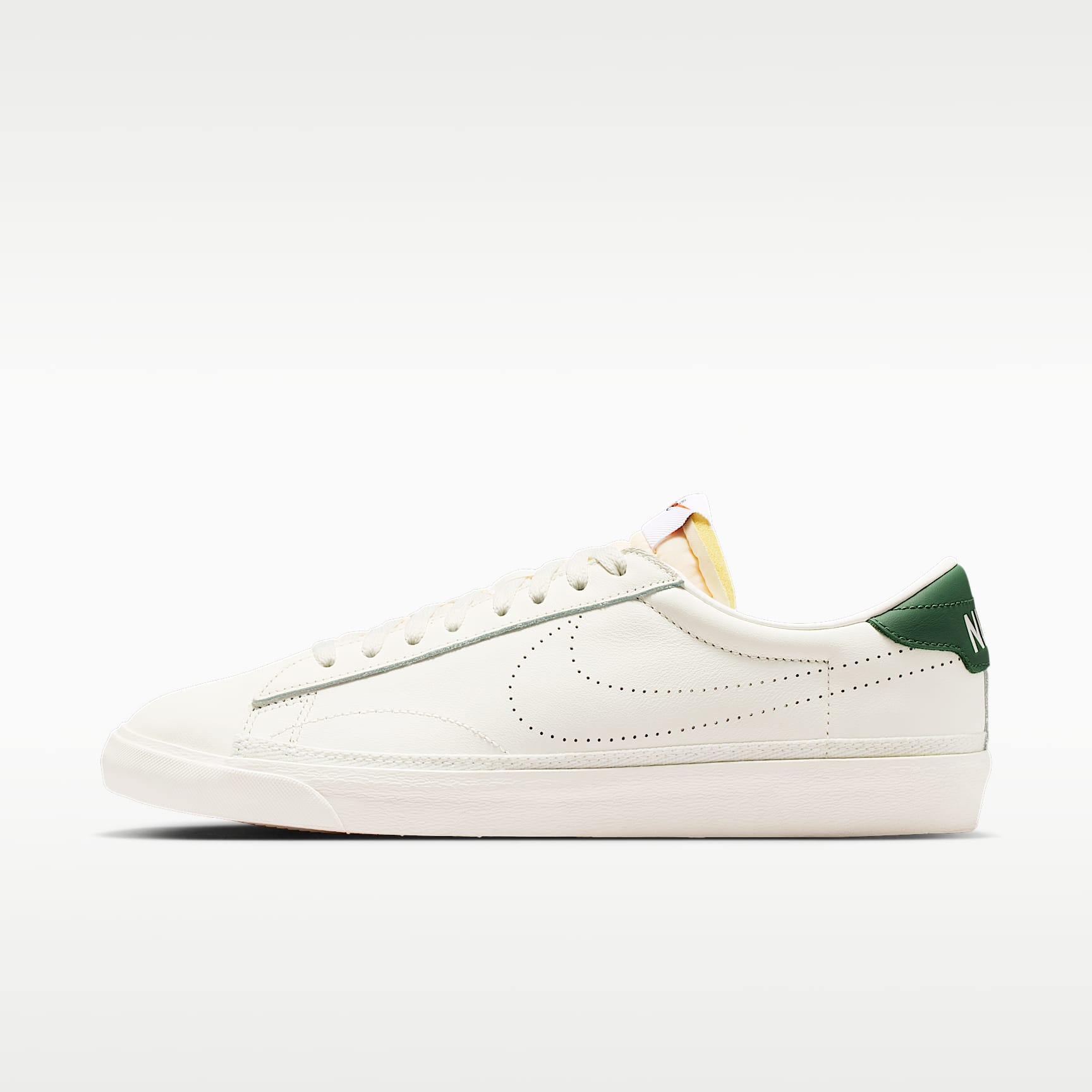 Nike Tennis Classic Men's Shoes
