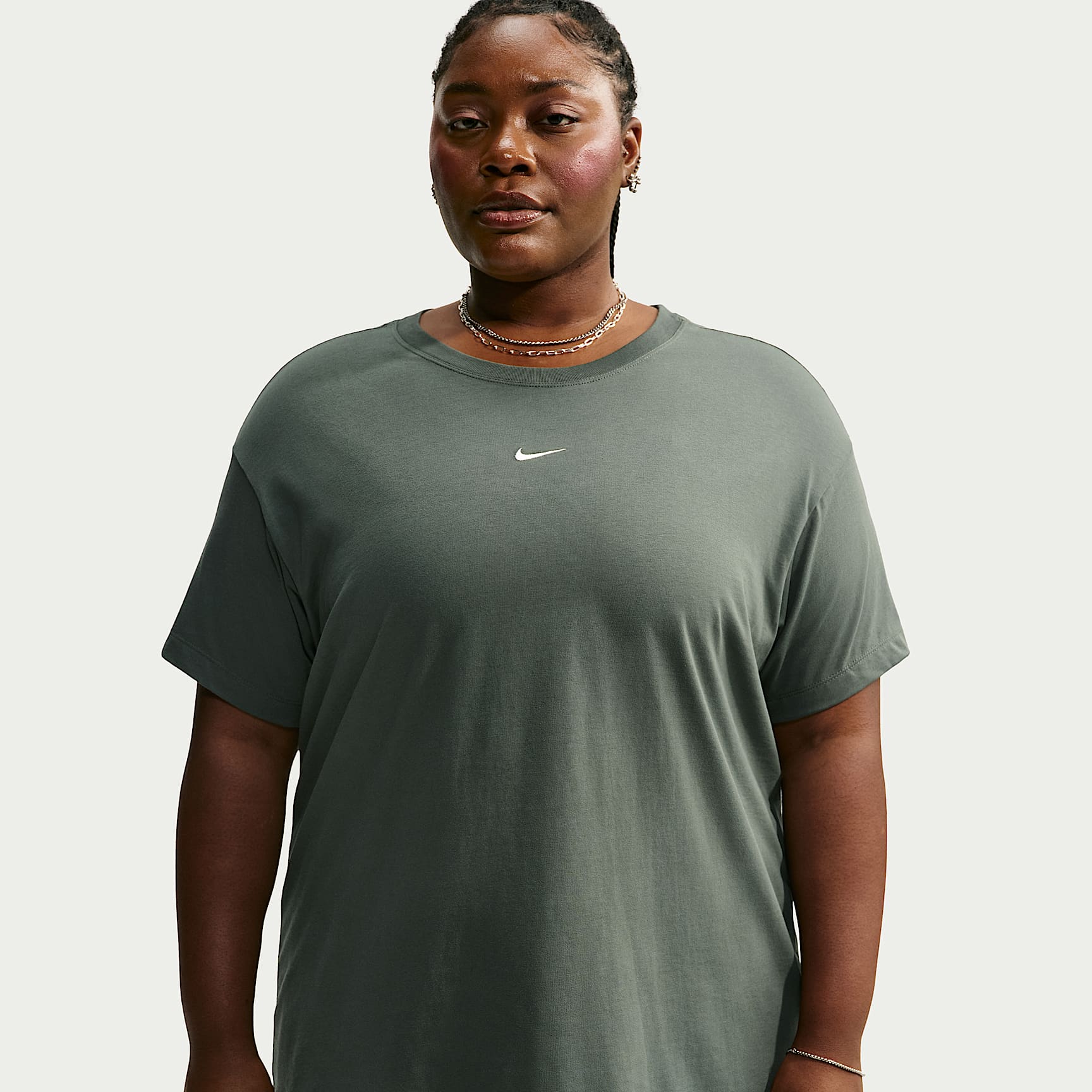 Playera de manga corta oversized para mujer (talla grande) Nike Sportswear Classic