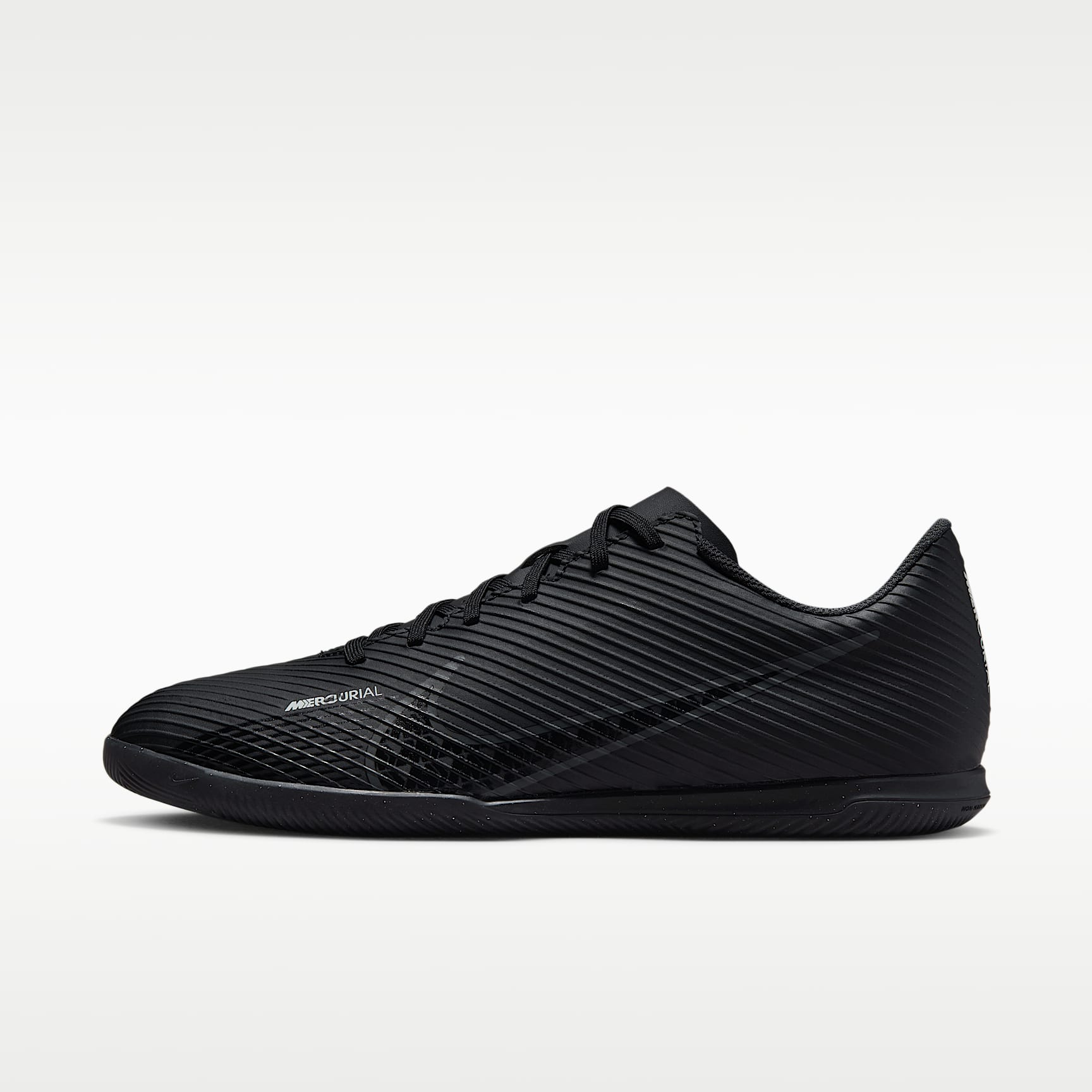 Nike Mercurial Vapor 15 Club Indoor Court Low-Top Football Shoes