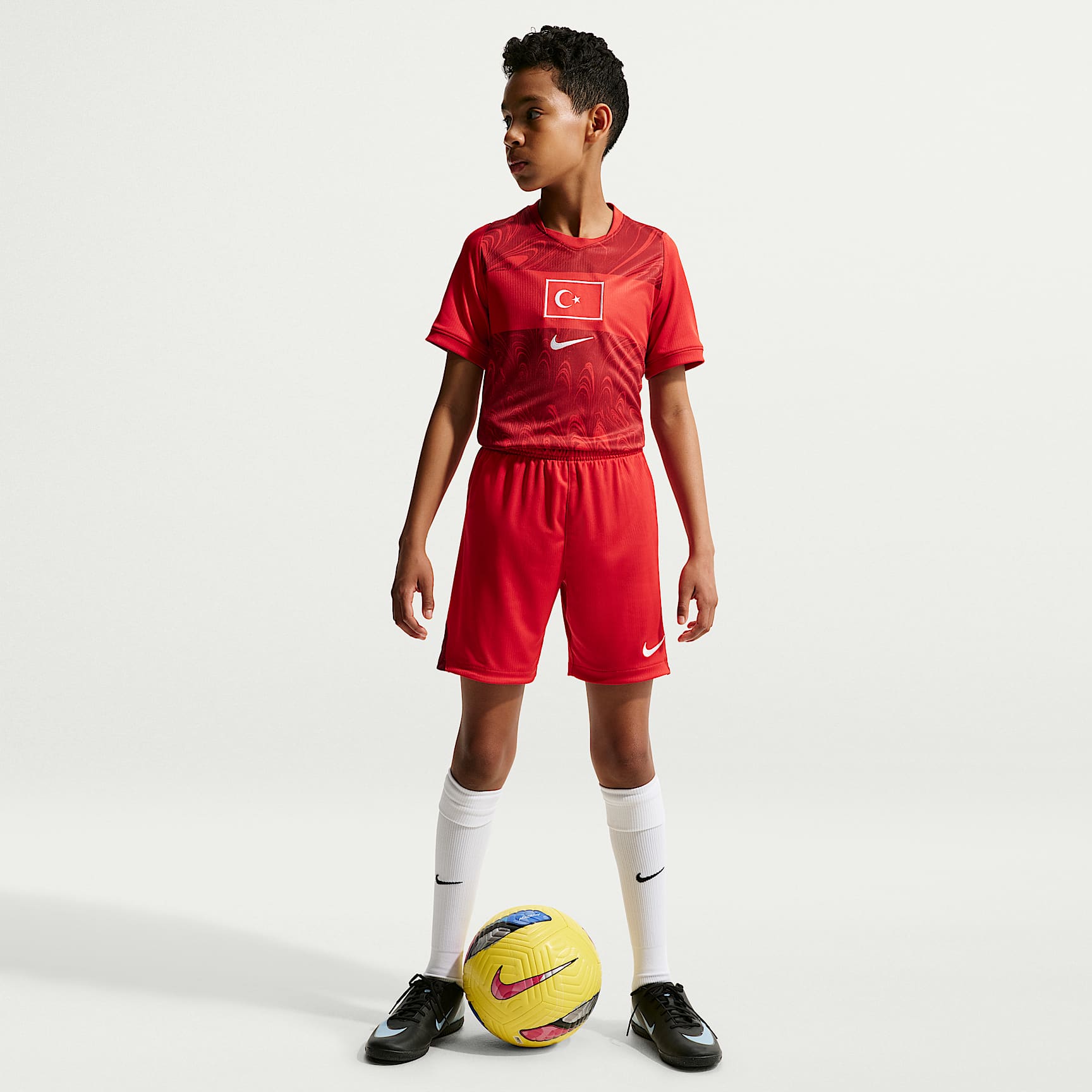 Turkey 2026 Stadium Home Older Kids' Nike Dri-FIT Football Replica Shorts