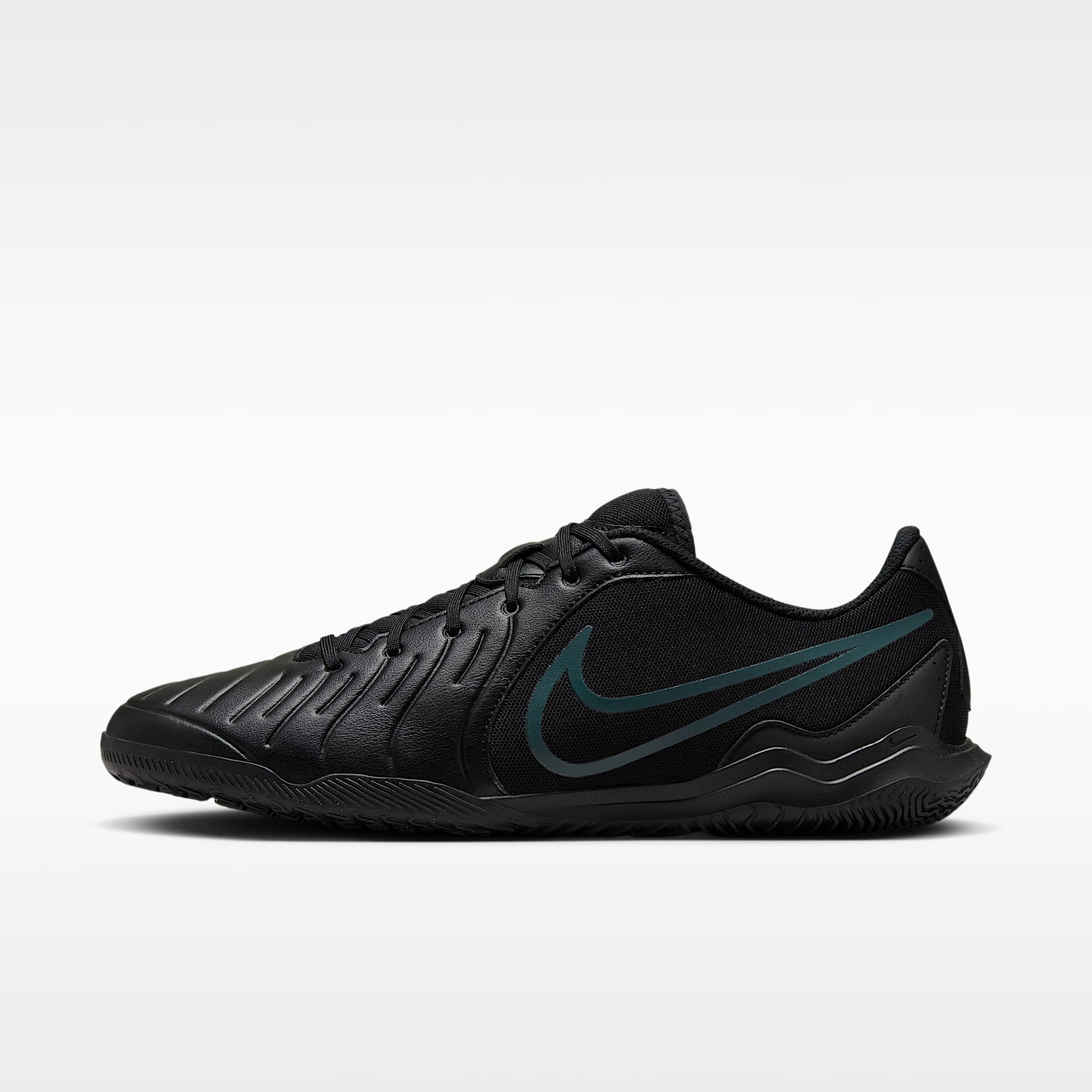 Nike Tiempo Legend 10 Club Indoor Court Low-Top Football Shoes