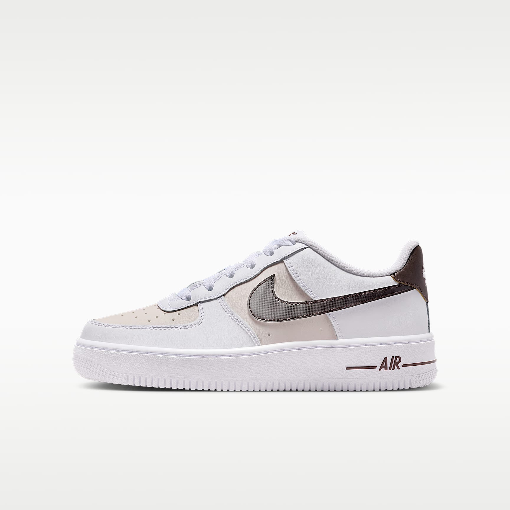 Nike Air Force 1 Older Kids' Shoes
